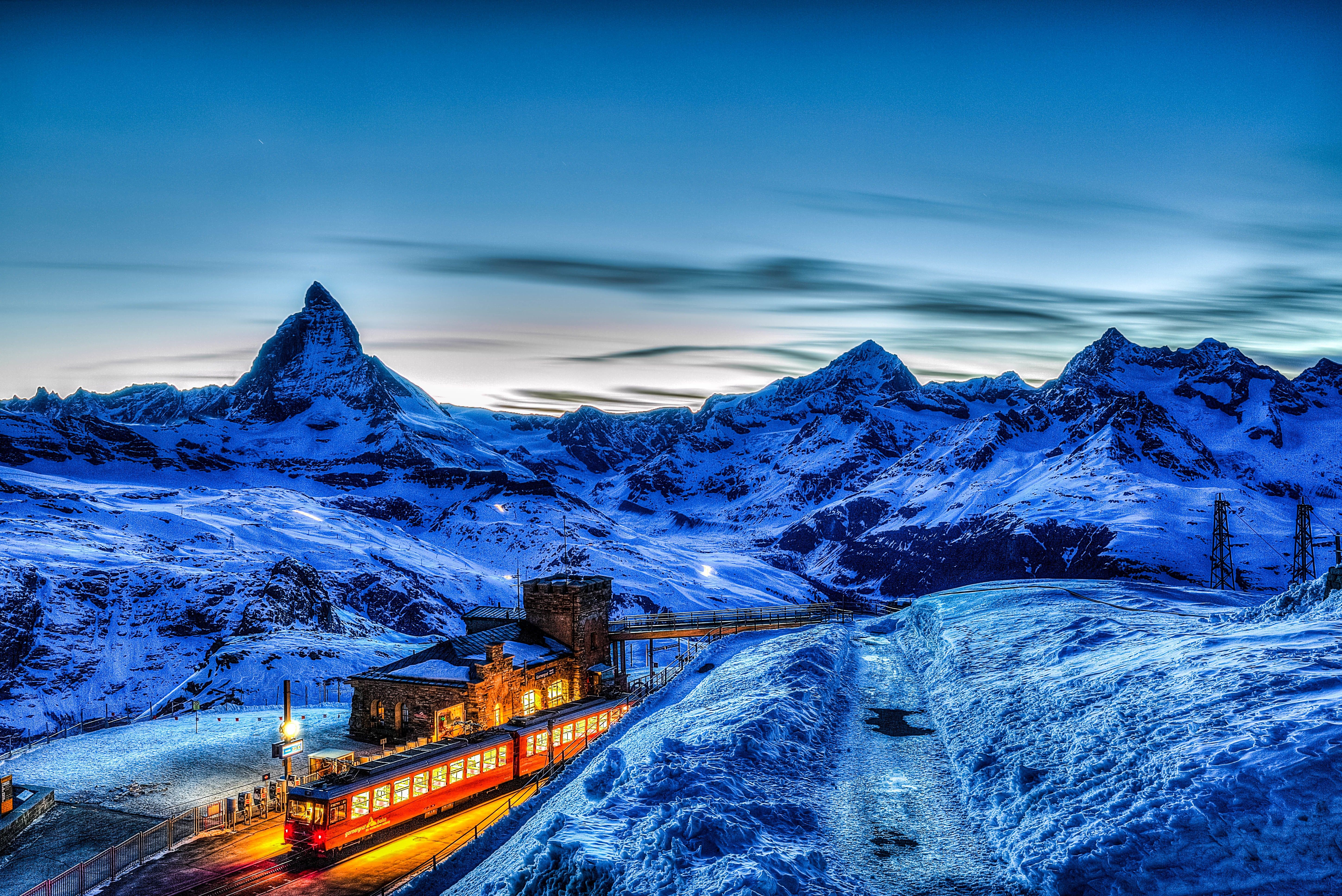 Beautiful Switzerland Country Mountain Night View Wallpaper