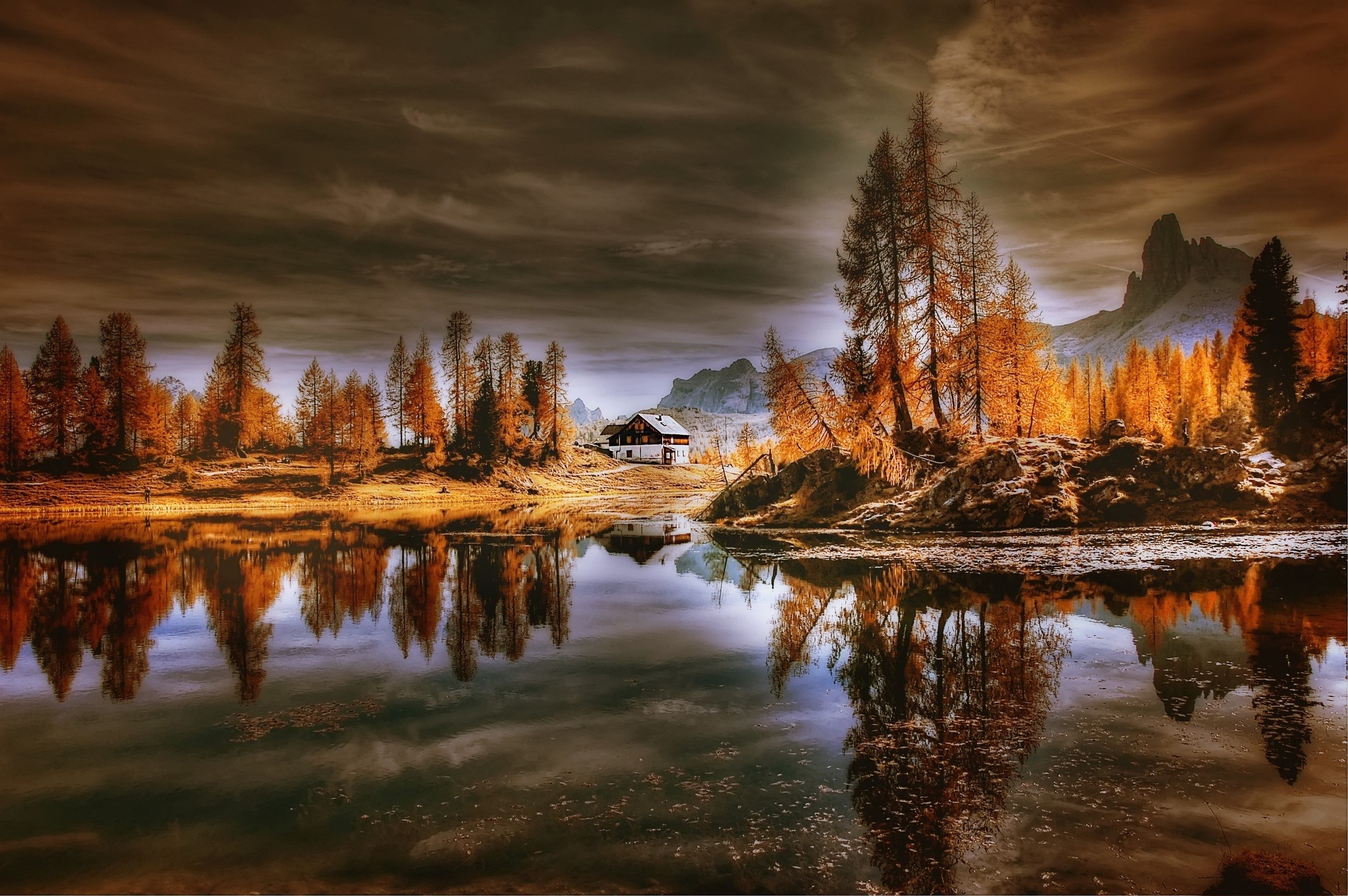 Wallpaper. Golden autumn. photo. picture. Dolomites, Italy, water, trees, autumn