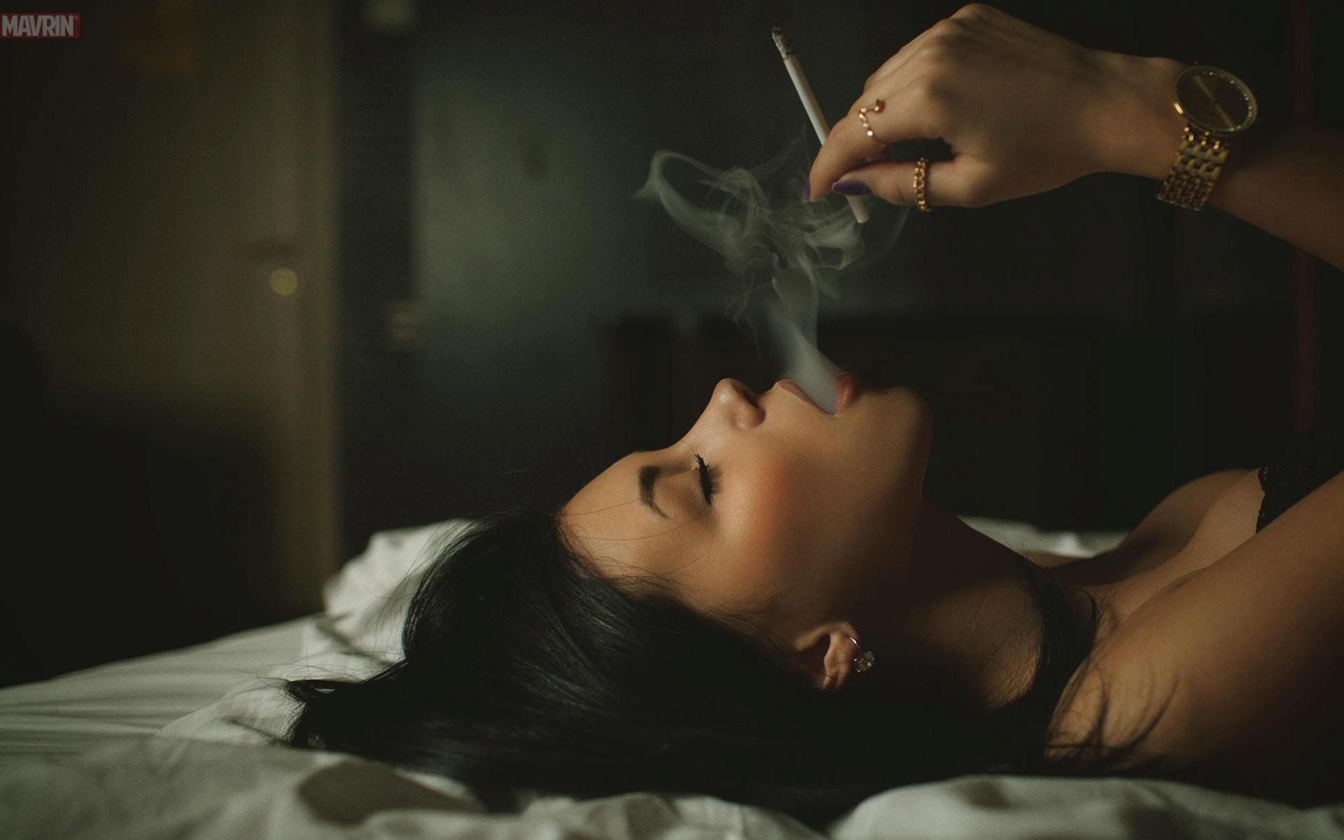 women, Brunette, Smoking, Cigarettes, Lying down, Dark hair, Aleksandr Mavrin HD Wallpaper / Desktop and Mobile Image & Photo