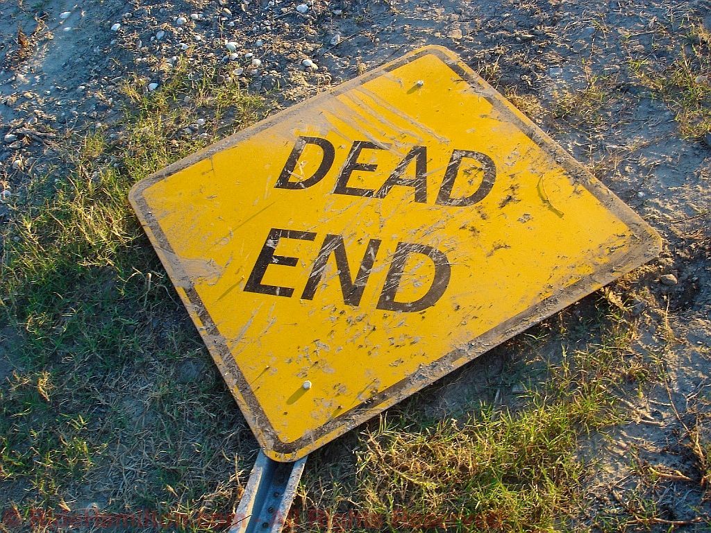 Dead End Warning Sign Red Color Stock Illustration 1918516505  Shutterstock