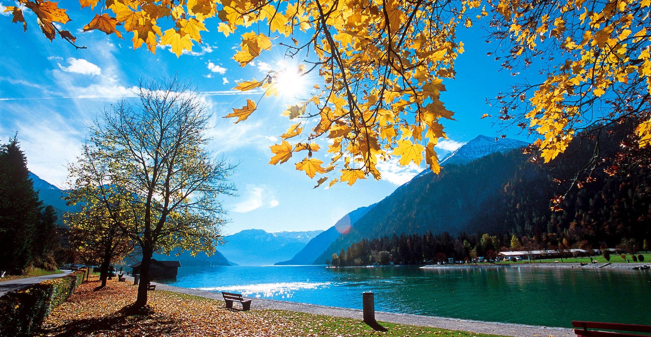 lake, lakeshore, Austria, autumn, beautiful, Sun, trees, mountains, urban, bench, city, Alps, leaves wallpaper