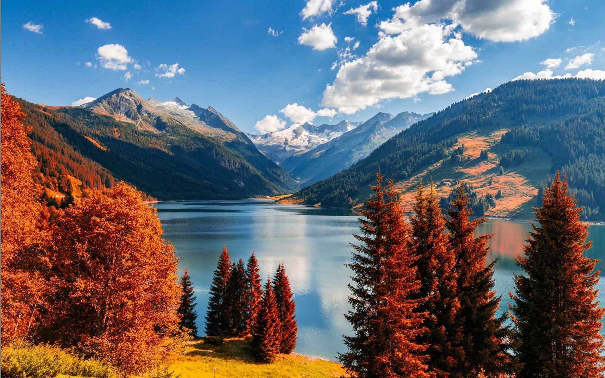 Beautiful Autumn colors in the Austrian Alps. Fall vacations, Tyrol, Traveling