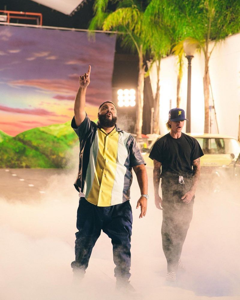DJ Khaled Justin Bieber And Chance The Rapper Are Teaming Up For Another One Last year DJ Khaled teamed up with some of the. Cantores, E dawn, Amor da minha vida