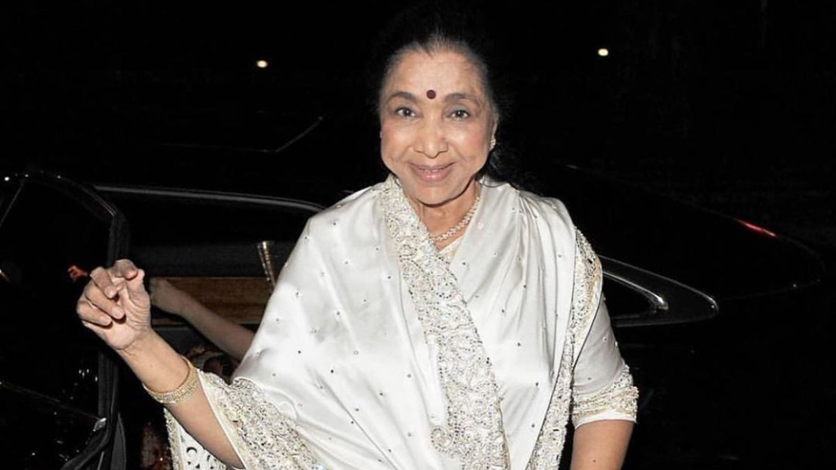 Asha Bhosle: Testing time teaching us power of togetherness