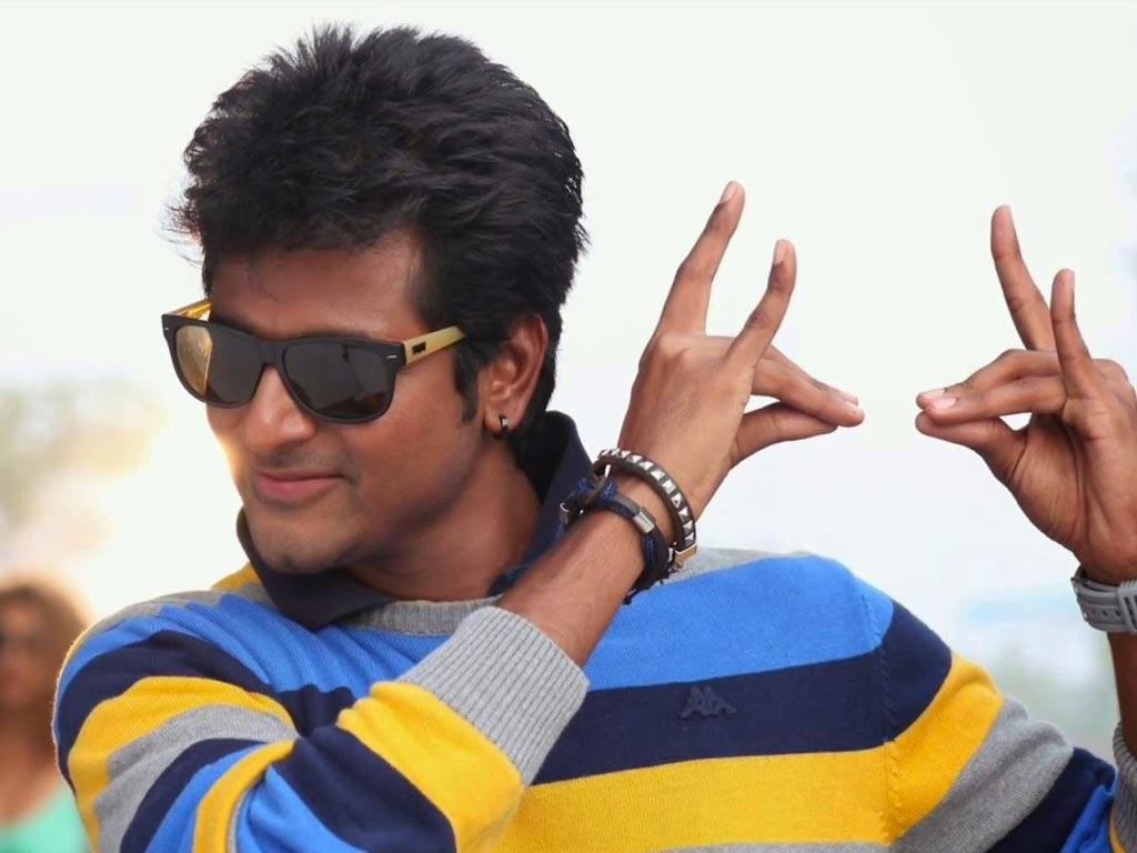 Maan Karate – mad about moviez.in