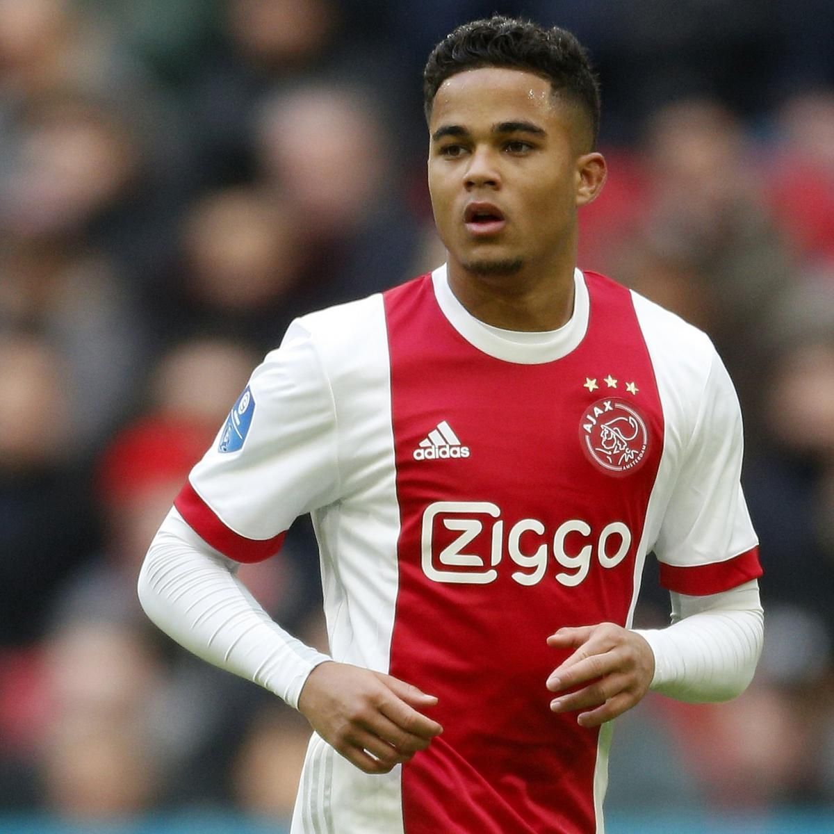 Manchester United Transfer News: Justin Kluivert Talks Premier League Rumours. Manchester united transfer, Manchester united transfer news, Premier league