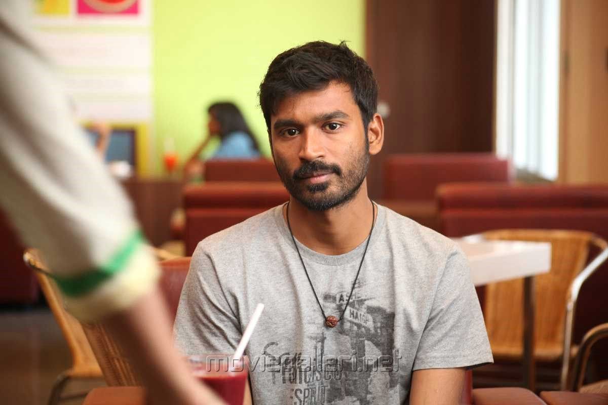 Velaiyilla Pattathari Movie Stills. Dhanush. Amala Paul. New Movie Posters