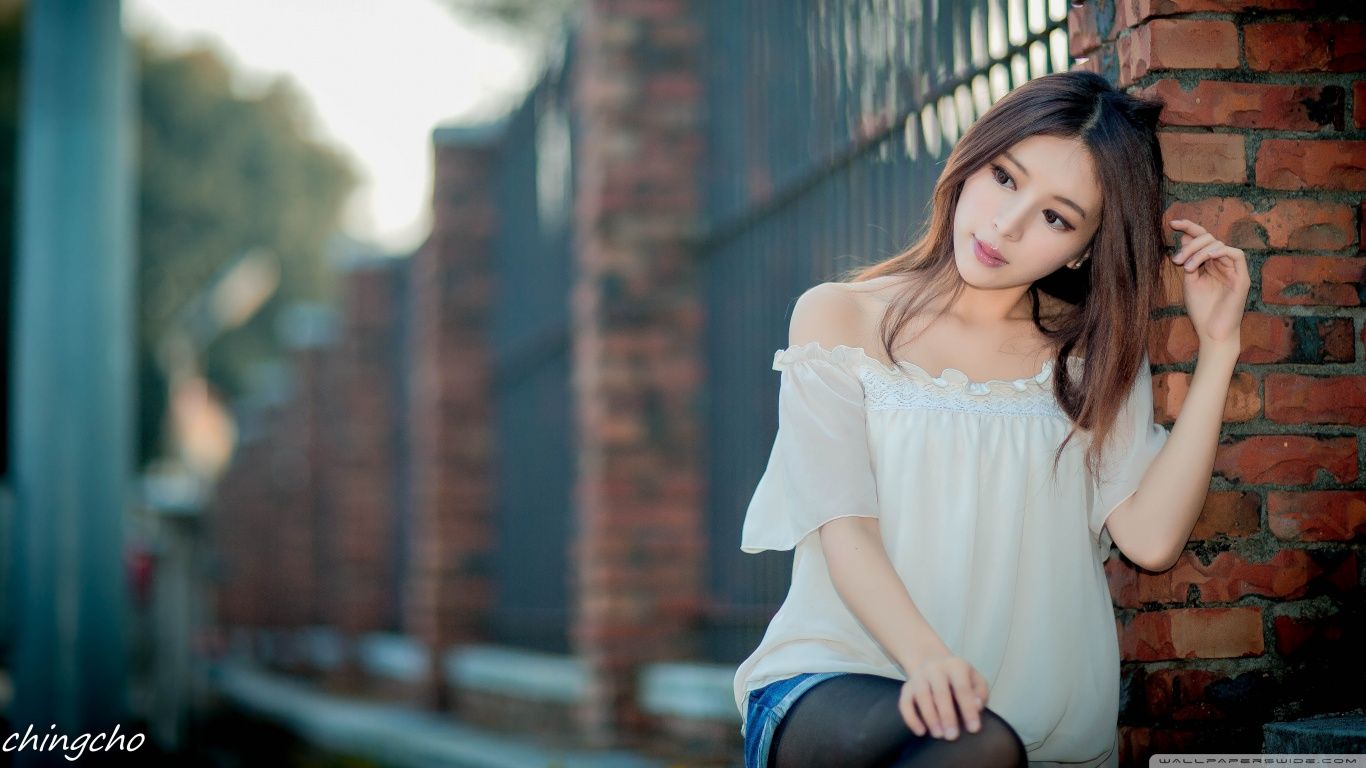 Beautiful Asian Girl Ultra HD Desktop Background Wallpaper for 4K UHD TV, Widescreen & UltraWide Desktop & Laptop, Tablet