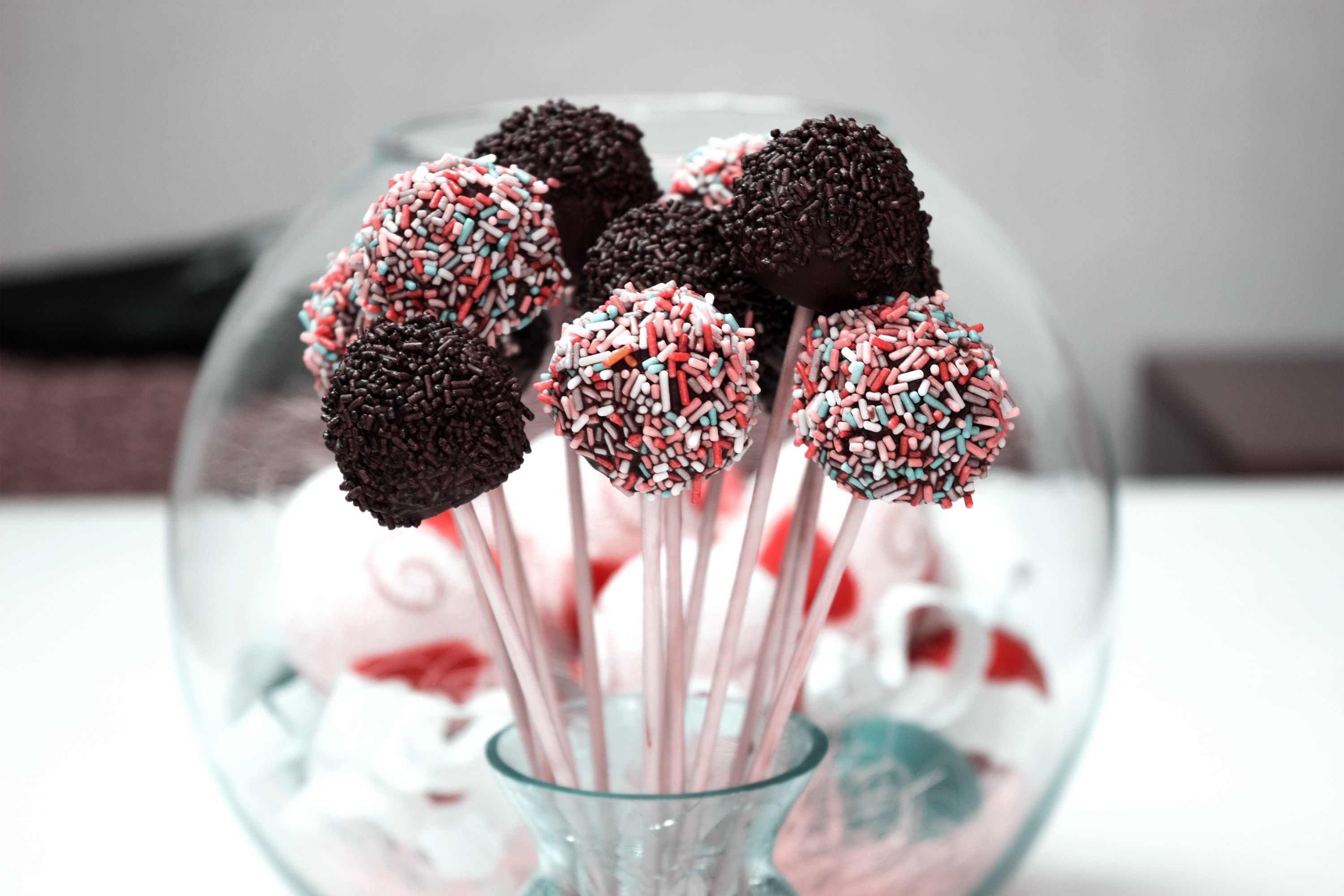 Wallpaper / cake pops candies chocolate food sweet dessert 4k wallpaper