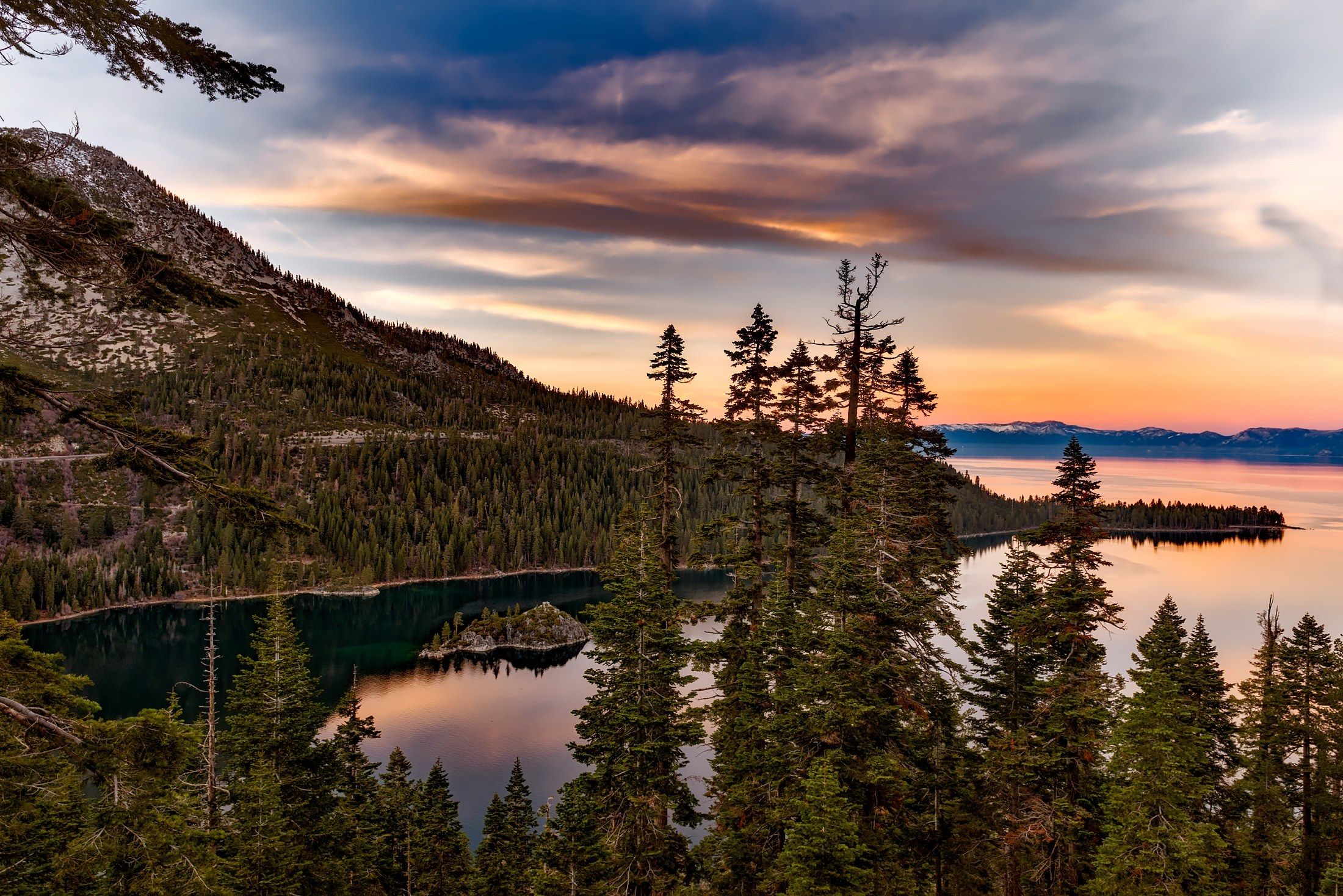 Wallpaper / lake tahoe california emerald bay water reflections 4k wallpaper