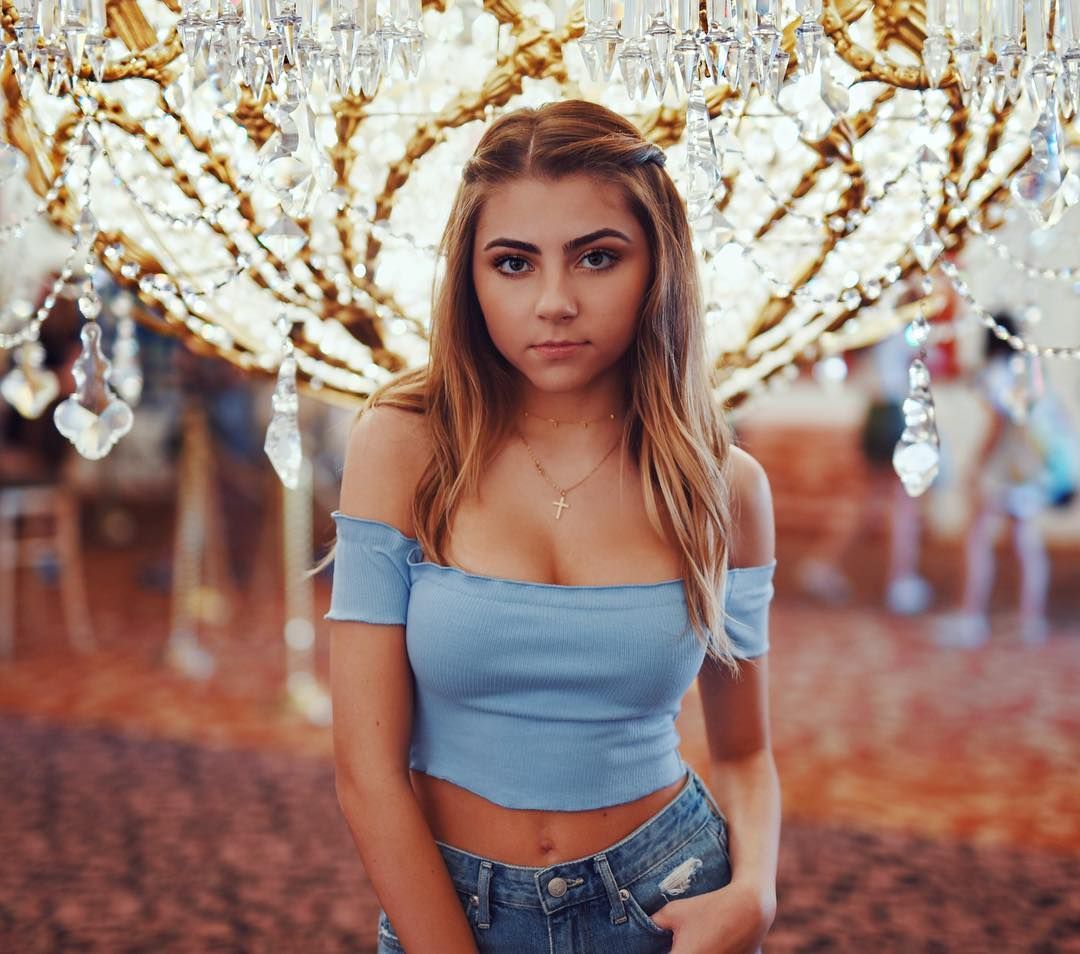 ʝα∂α fα¢єя on Instagram: “lights will guide you home ✨