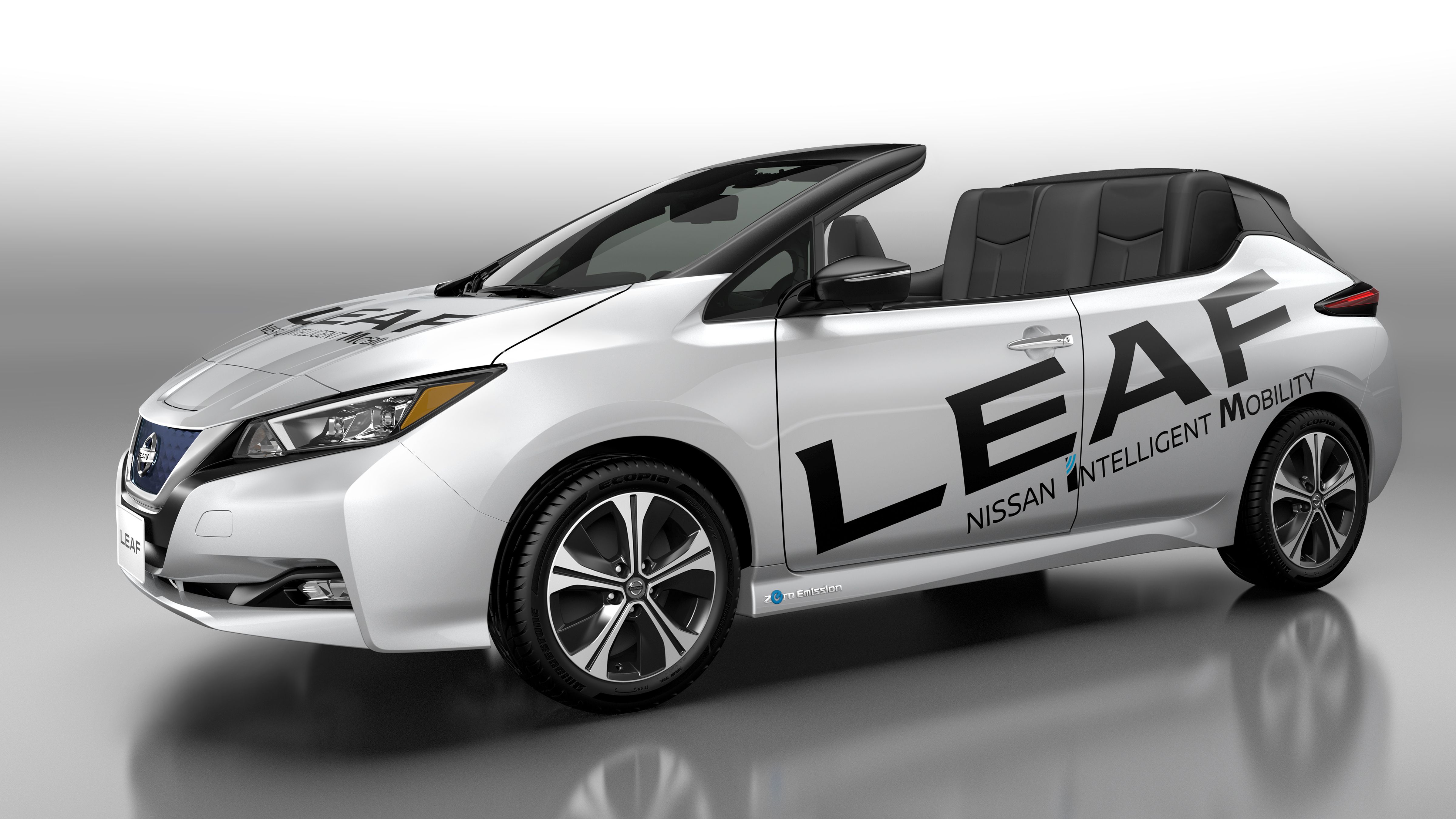 A Roofless Nissan Leaf Has Made Its Debut, And It's Mesmerizingly Ugly Picture, Photo, Wallpaper
