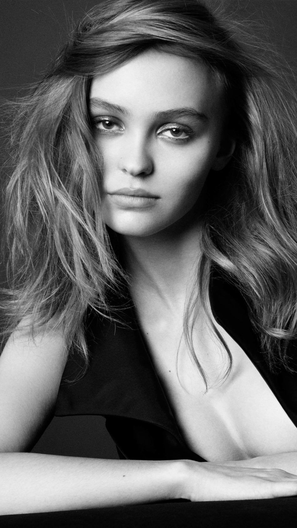Lily Rose Depp Black & White 4K Ultra HD Mobile Wallpaper
