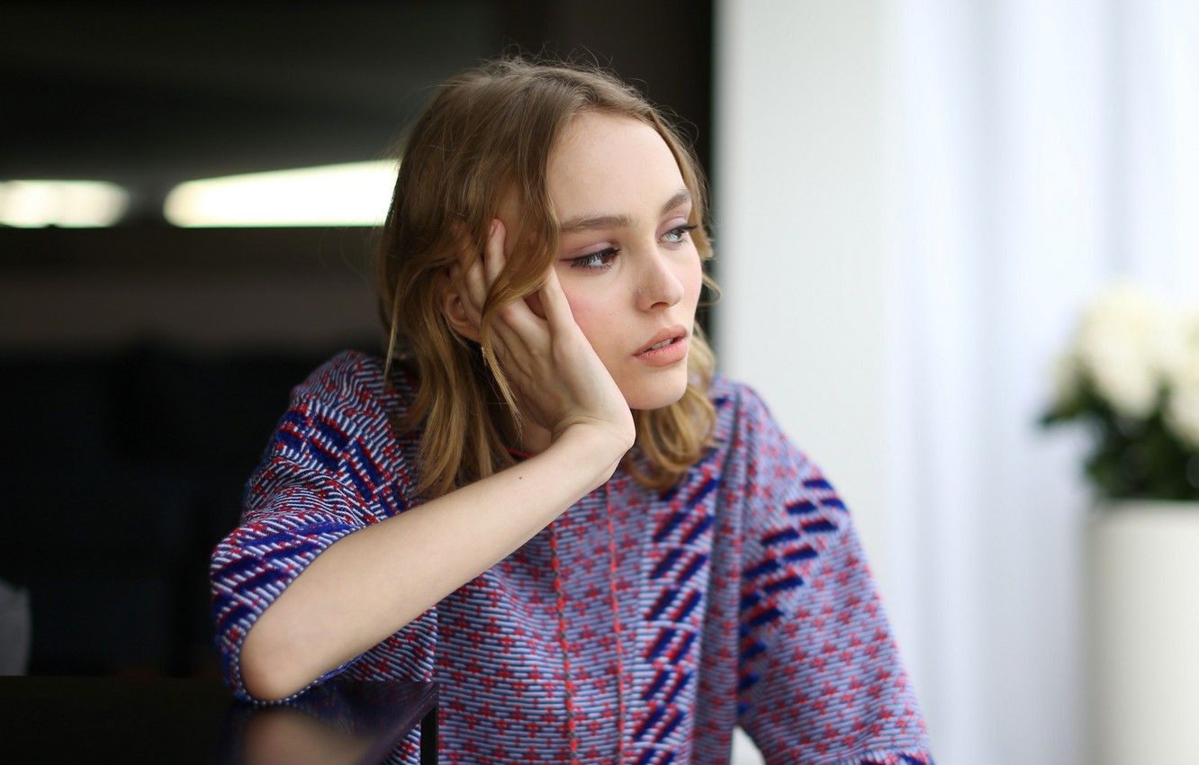 Wallpaper Pose, Model, Makeup, Actress, Lily Rose Depp, Lily Rose Depp Image For Desktop, Section девушки
