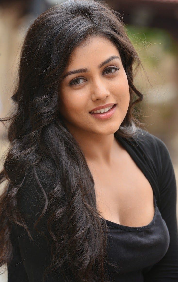 Mishti Chakraborty Best Photo And Wallpaper Collection