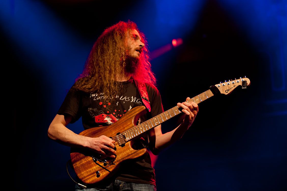 Joe Satriani, Tosin Abasi y Guthrie Govan hablan sobre el G4 Experience
