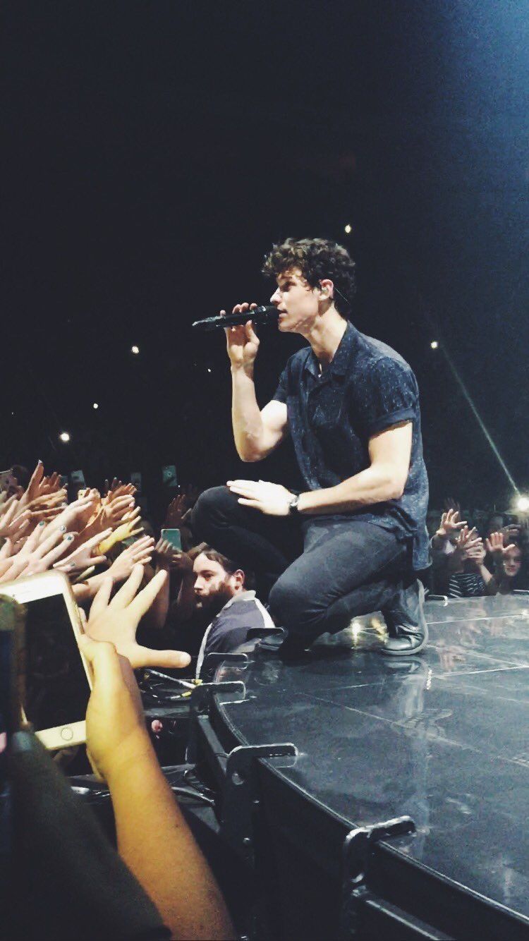 Shawn Mendes Concert Wallpapers Wallpaper Cave