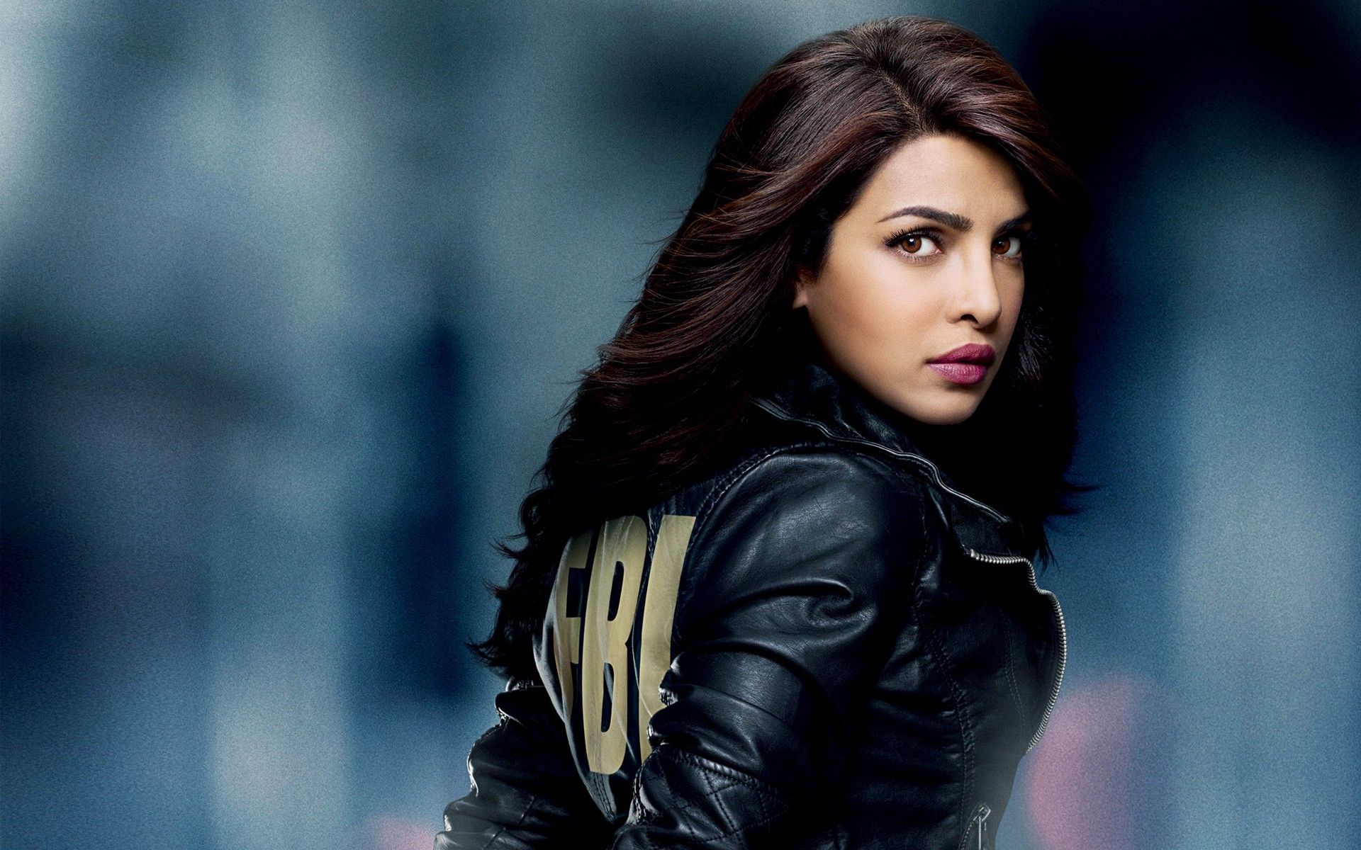 Priyanka Chopra HD Background Free Wallpaper