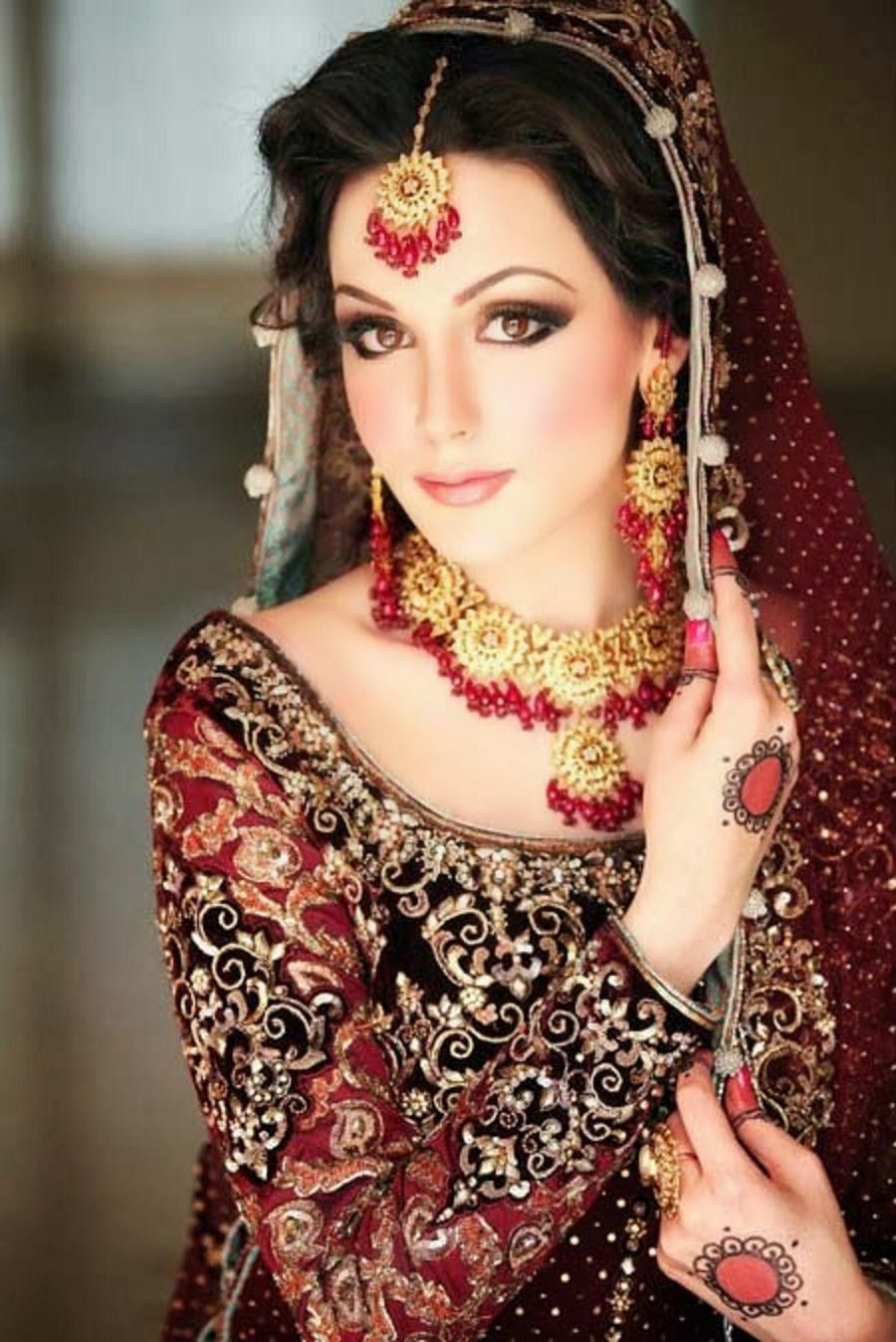 dulhan Makeup Ideas 2014 For Girls HD Wallpaper Free Download. Beautiful bridal makeup, Asian wedding dress, Indian bride