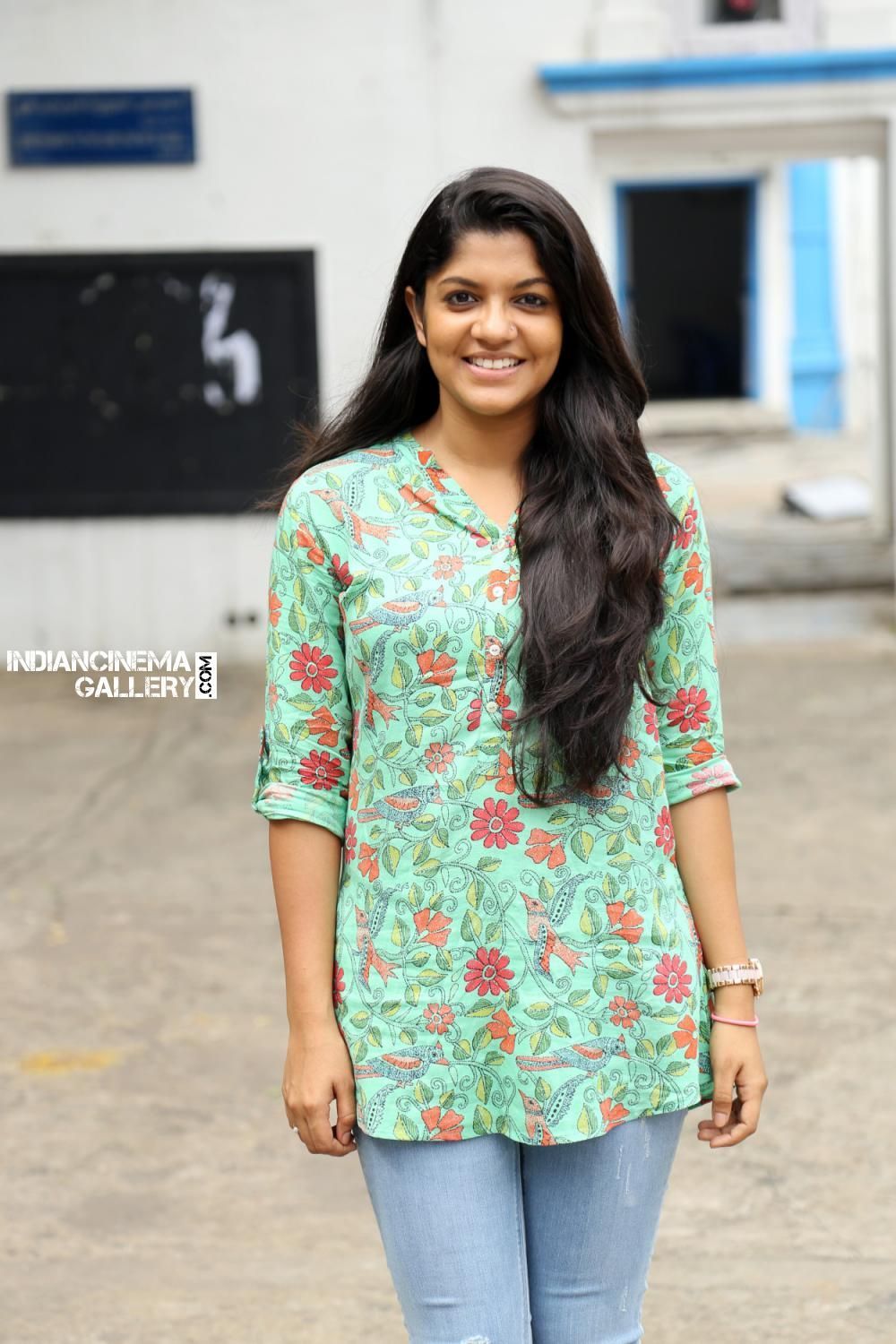 Aparna Balamurali at Sarvam Thaala Mayam Pooja Stills. Actresses, Celebrity gallery, Fashion