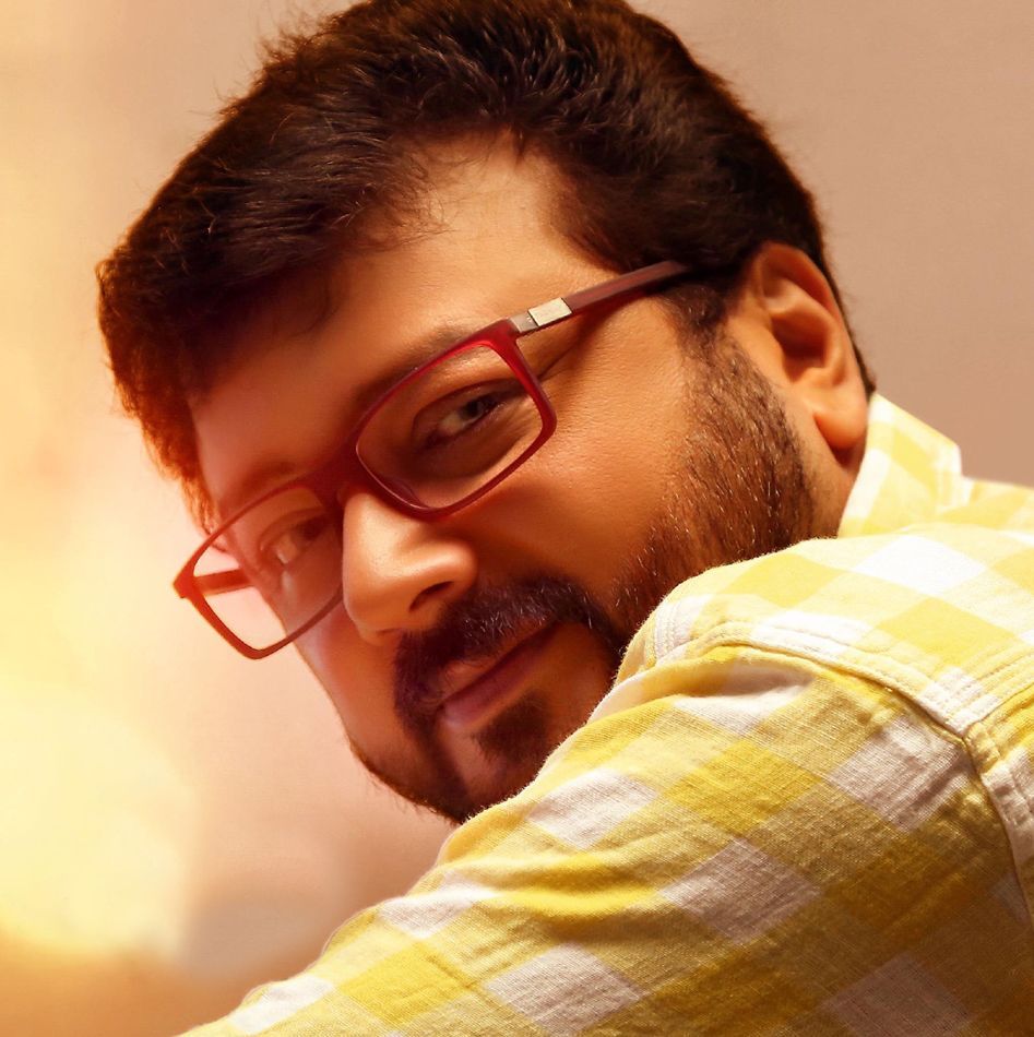 Pics: Jayaram's new haircut ups his style quotient, fans call him 'ageless'  | Malayalam Movie News - Times of India