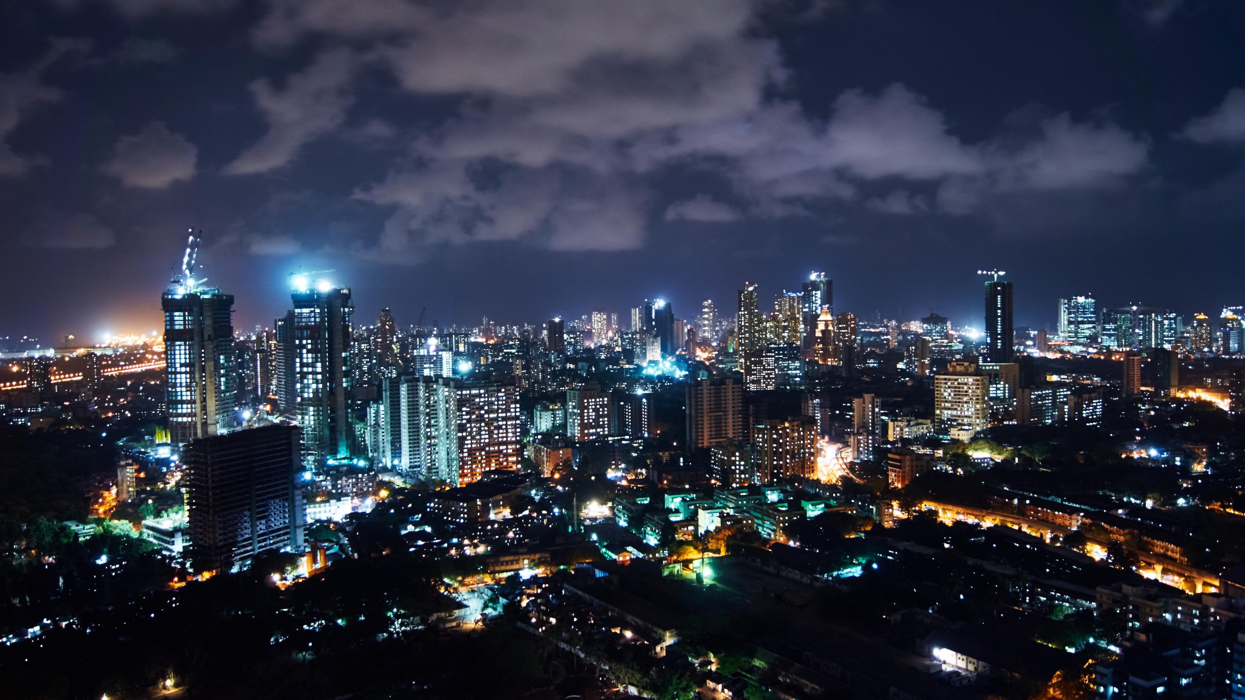 Mumbai Hues Stock Photo - Download Image Now - India, Mumbai, Night - iStock