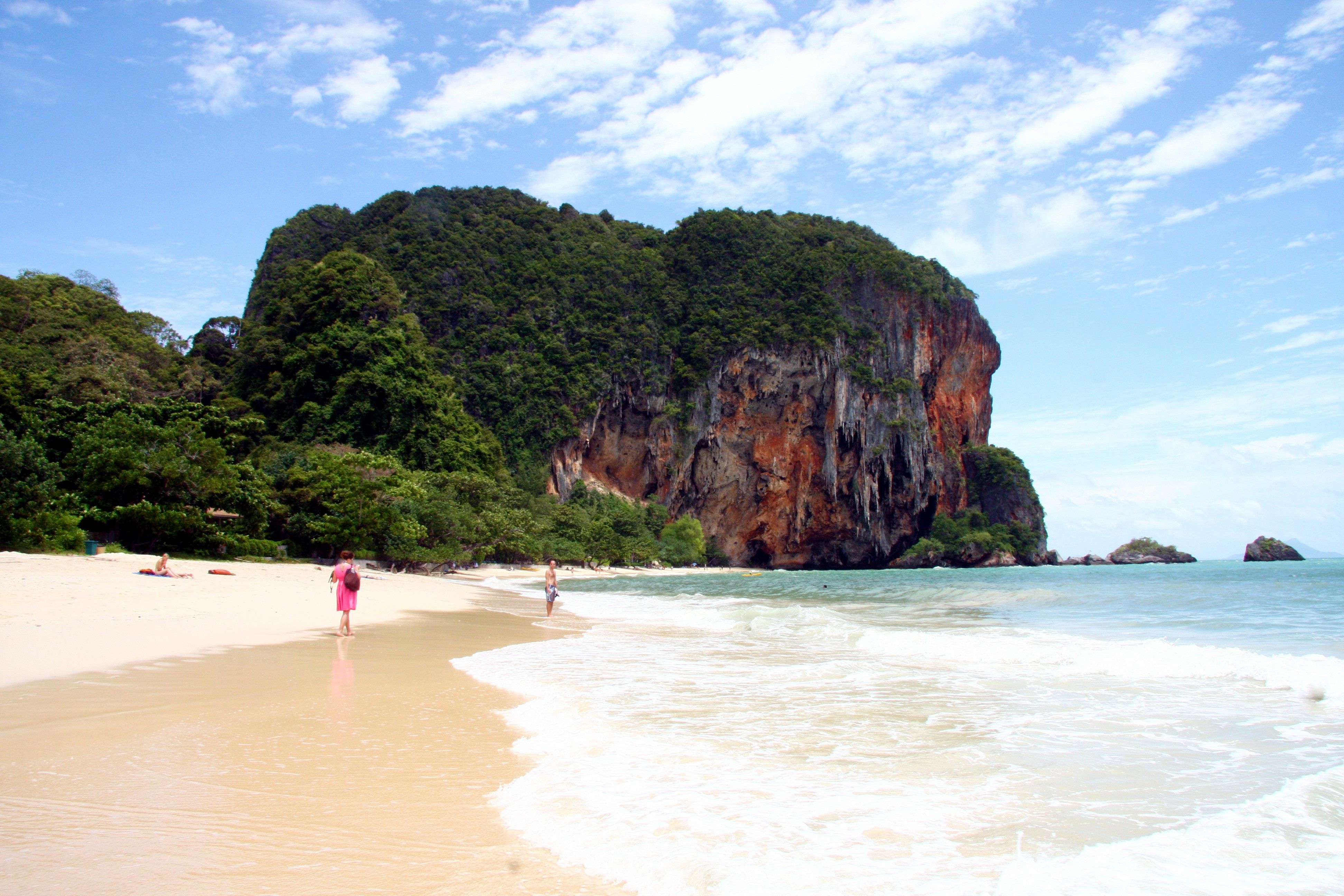 Golden Beach in the resort of Krabi, Thailand wallpaper and image, picture, photo