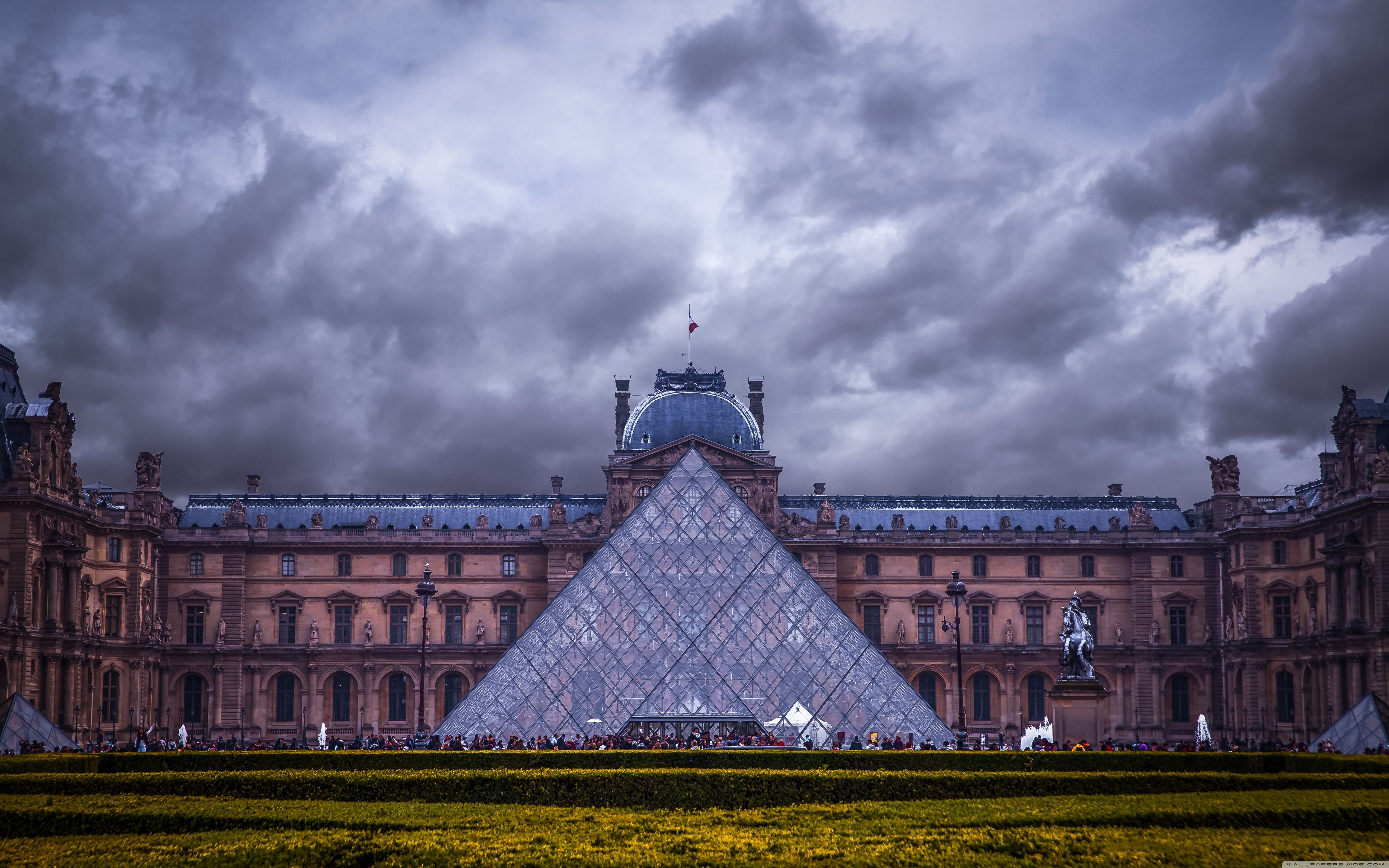 Louvre Museum, Paris, France Ultra HD Desktop Background Wallpaper for 4K UHD TV, Widescreen & UltraWide Desktop & Laptop, Multi Display, Dual Monitor, Tablet