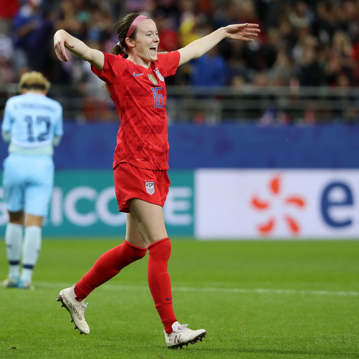 Women's World Cup: USWNT kicks ass, takes names as Rose Lavelle scores's 5th Quarter