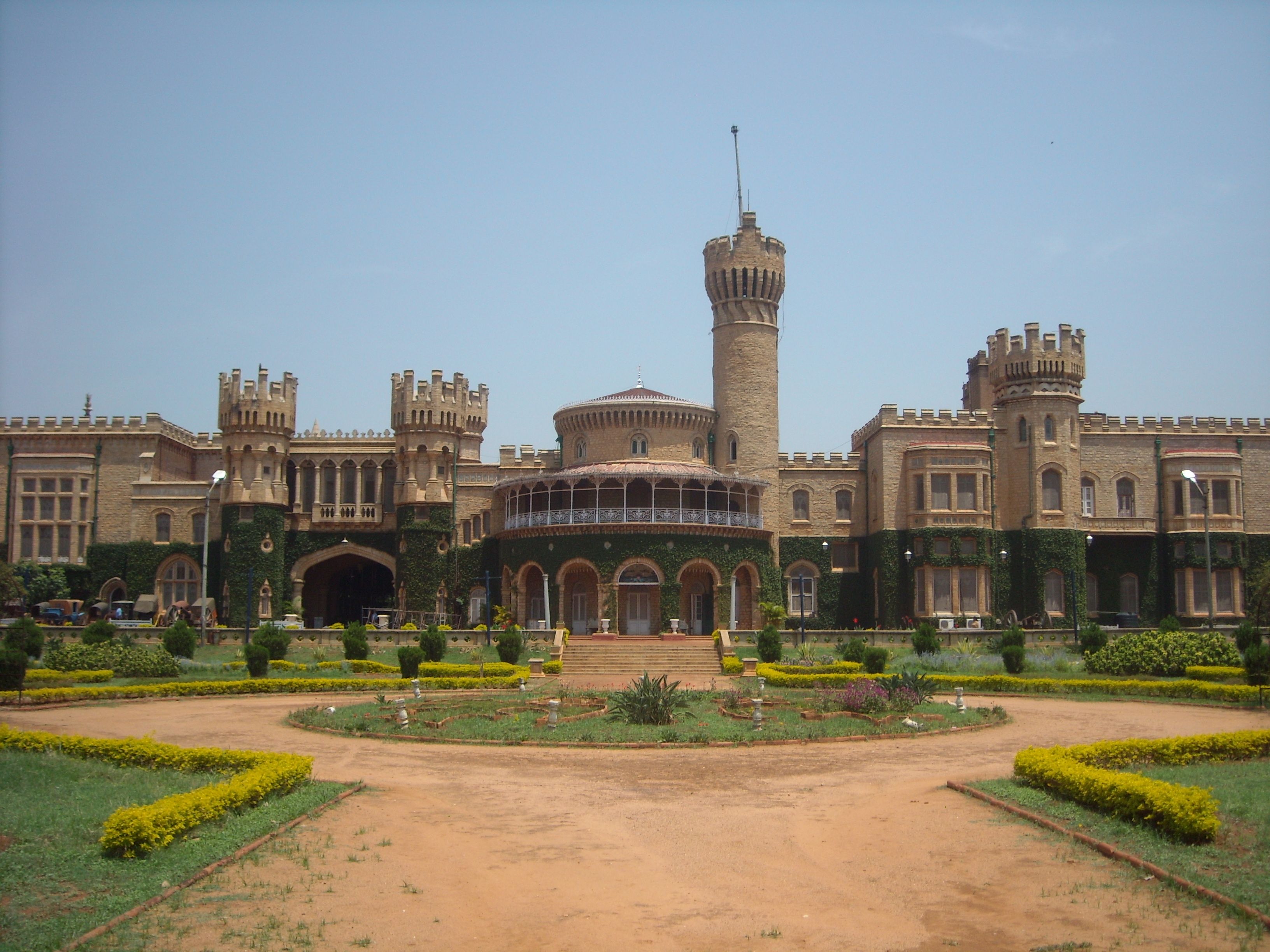 BANGALORE PALACE Photo, Image and Wallpaper, HD Image, Near