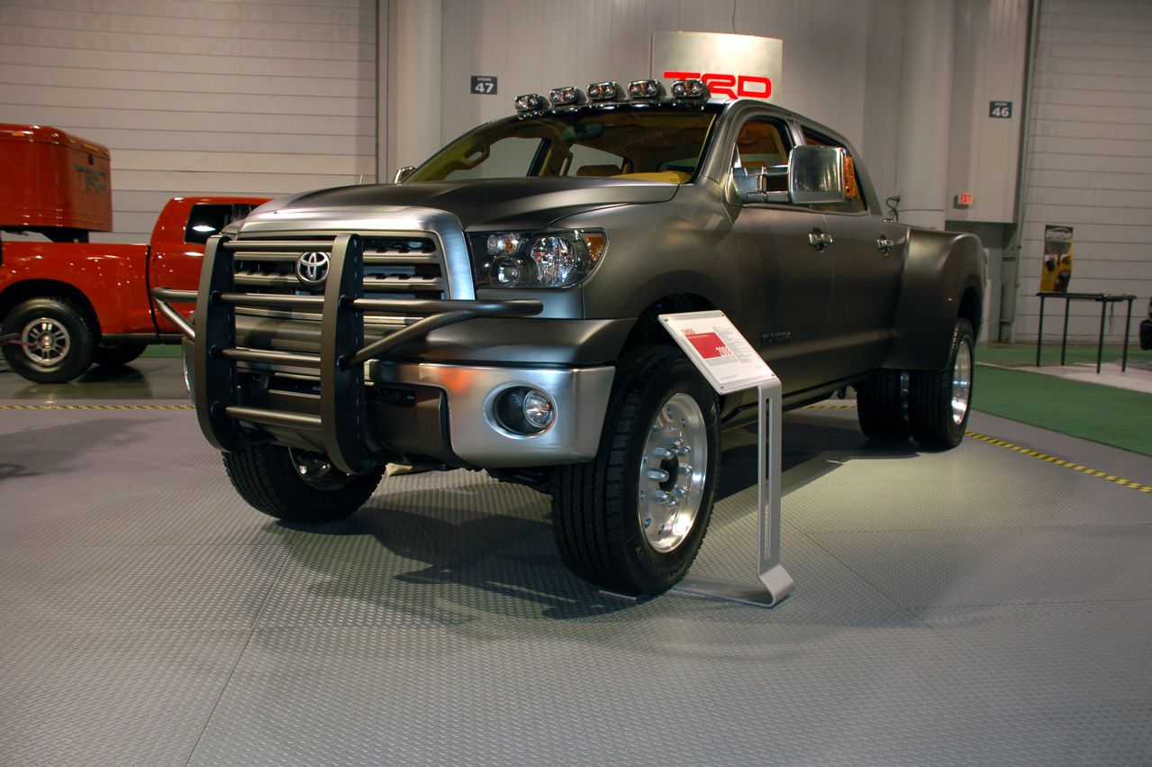 Категория на тундру. Тойота тундра 2022 дизель. Toyota Tundra 2021. Toyota Tundra Diesel Dually. Тойота тундра 2020.