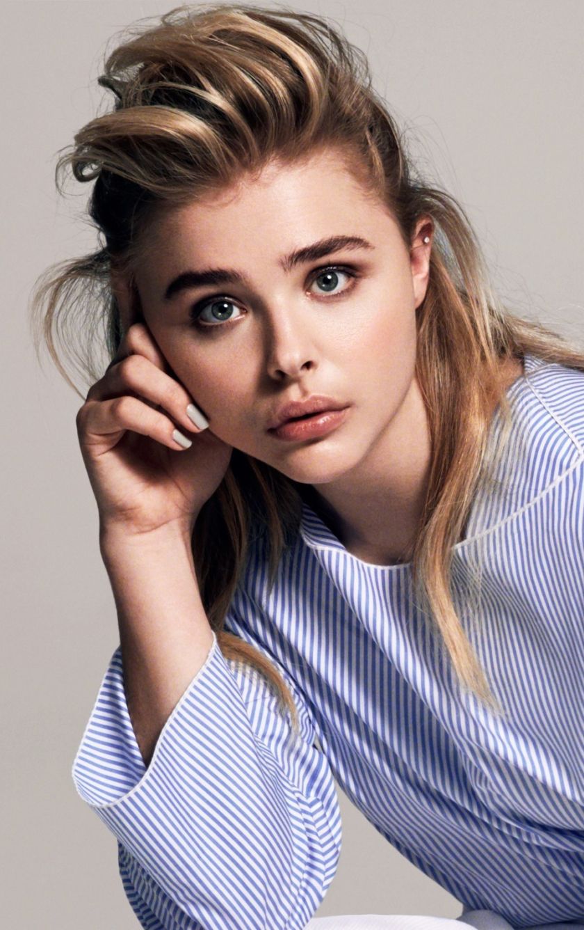 Download 840x1336 wallpaper chloë grace moretz, actress, brunette, iphone iphone 5s, iphone 5c, ipod touch, 840x1336 HD image, background, 3652