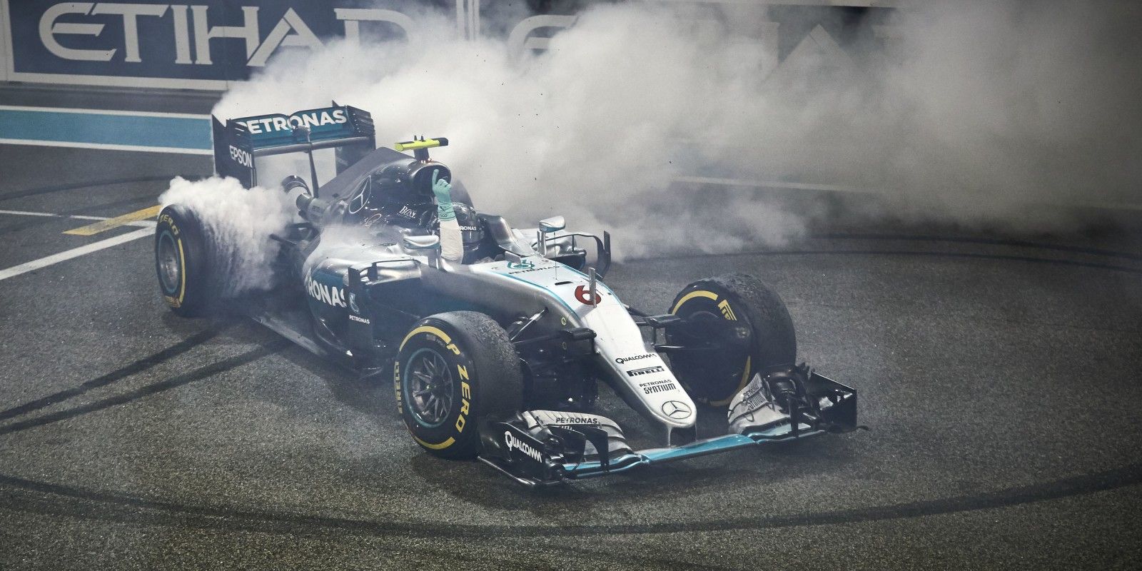 N1CO: Rosberg wins the 2016 FIA Formula One™ World Drivers' Championship