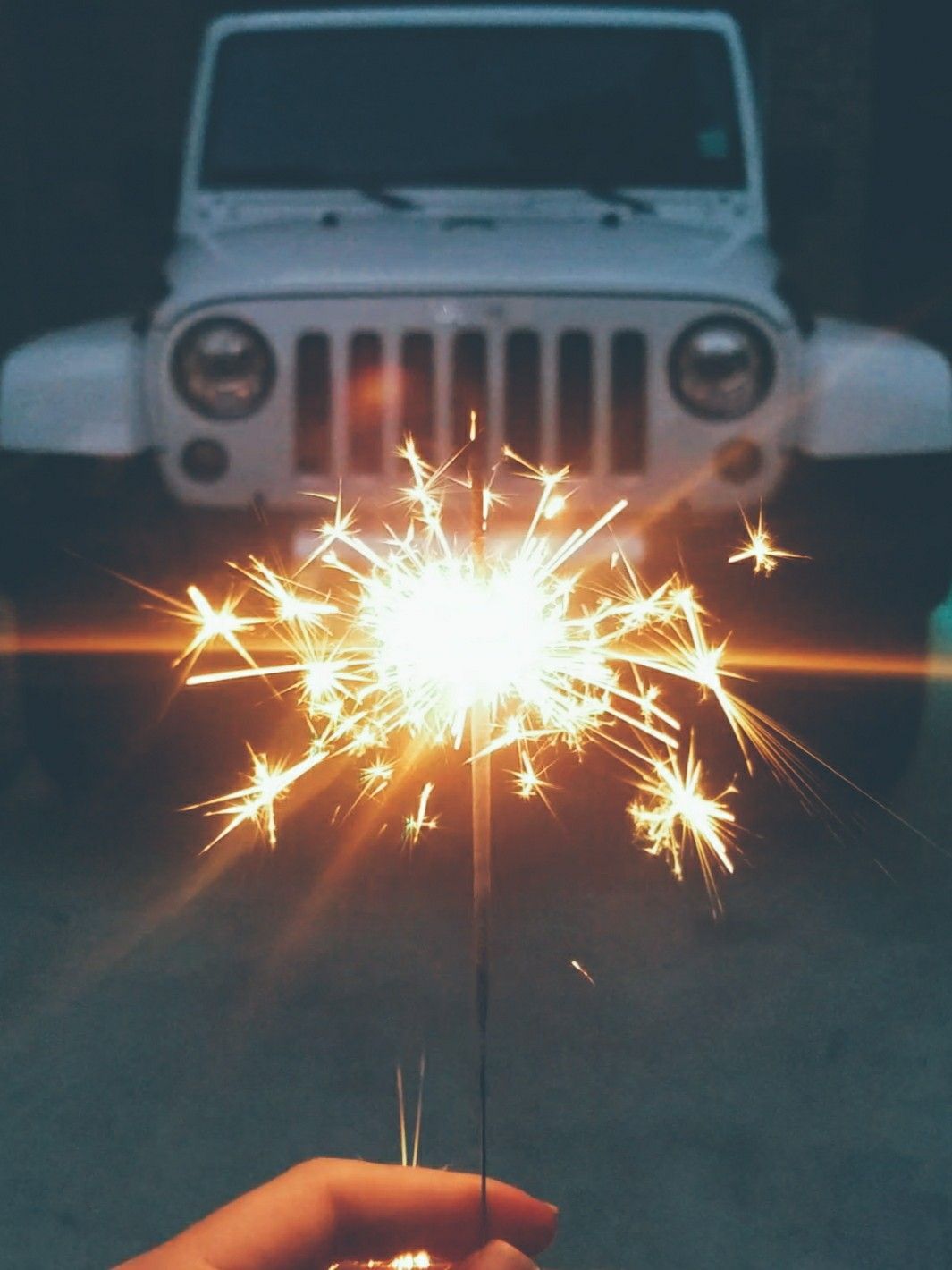 Jeep / Sparkler / Tumblr / 4th of July. Jeep wallpaper, Jeep cars, Jeep photo