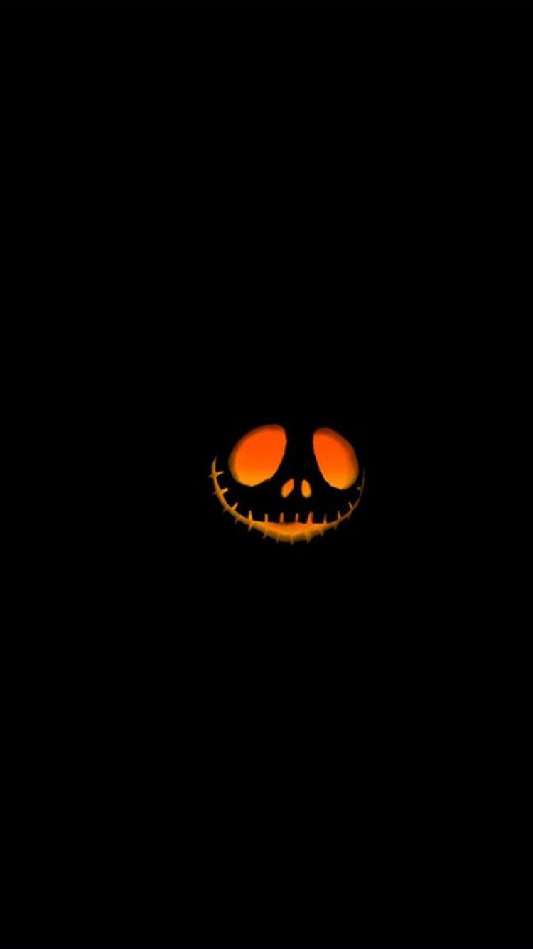 Scary Halloween iPhone wallpaper