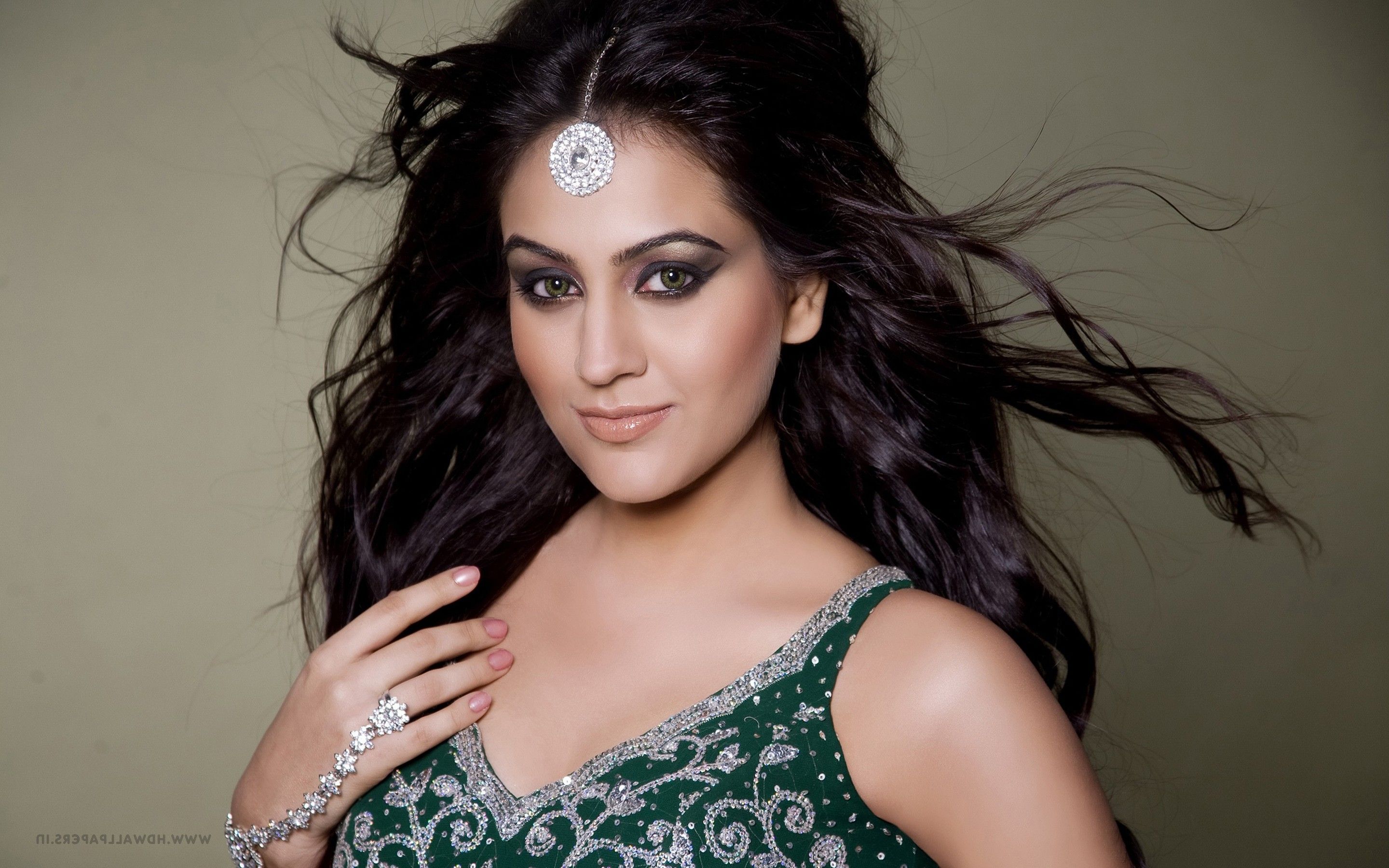 Aksha Pardasany, HD Indian Celebrities, 4k Wallpaper, Image, Background, Photo and Picture
