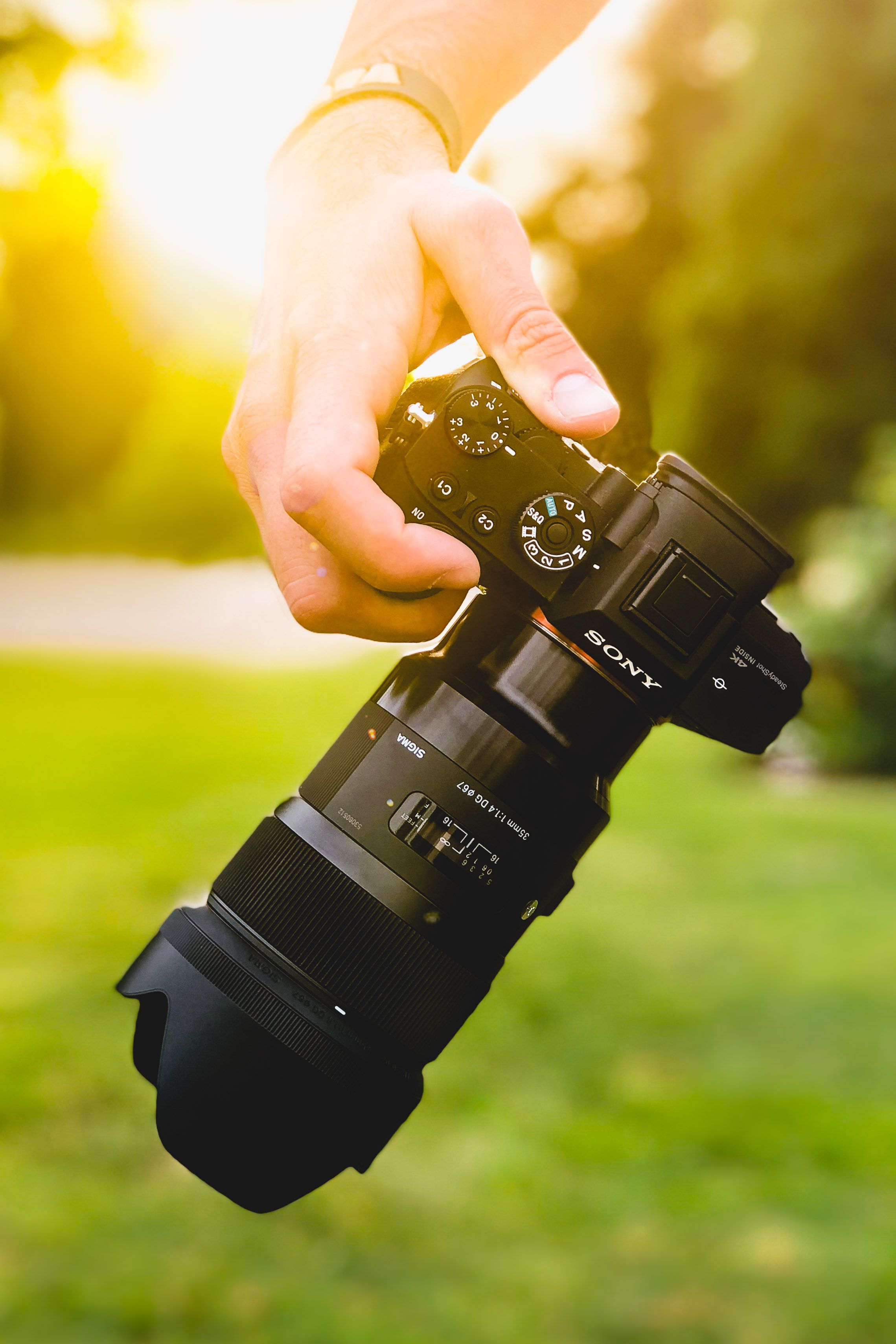 Sony A7RIII, Sony A7M Sigma 35mm f1. Photography, Bokeh, Love capturing lens. Best camera for photography, Camera wallpaper, Photographer camera