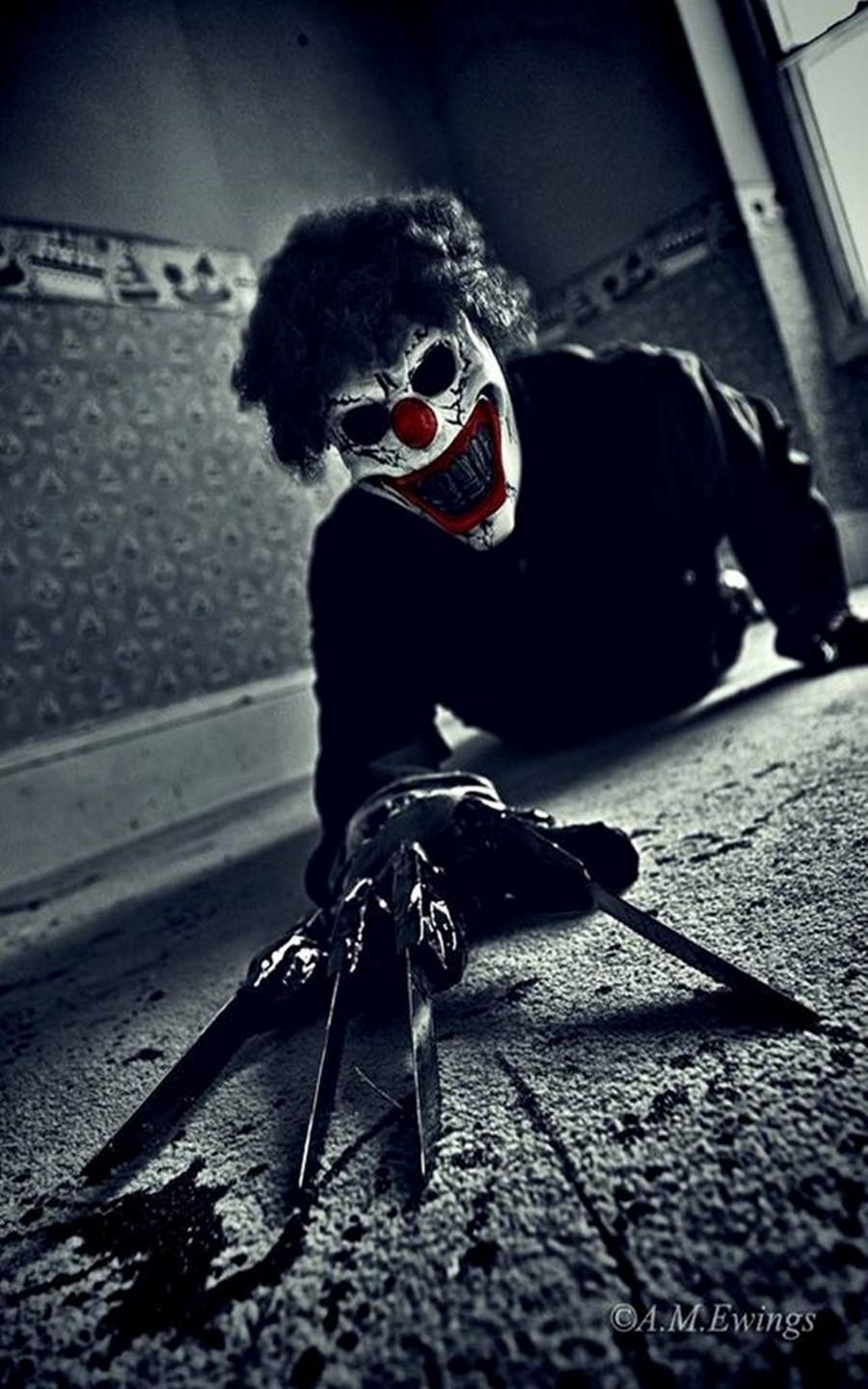 Scary Clown Wallpaper APK for Android