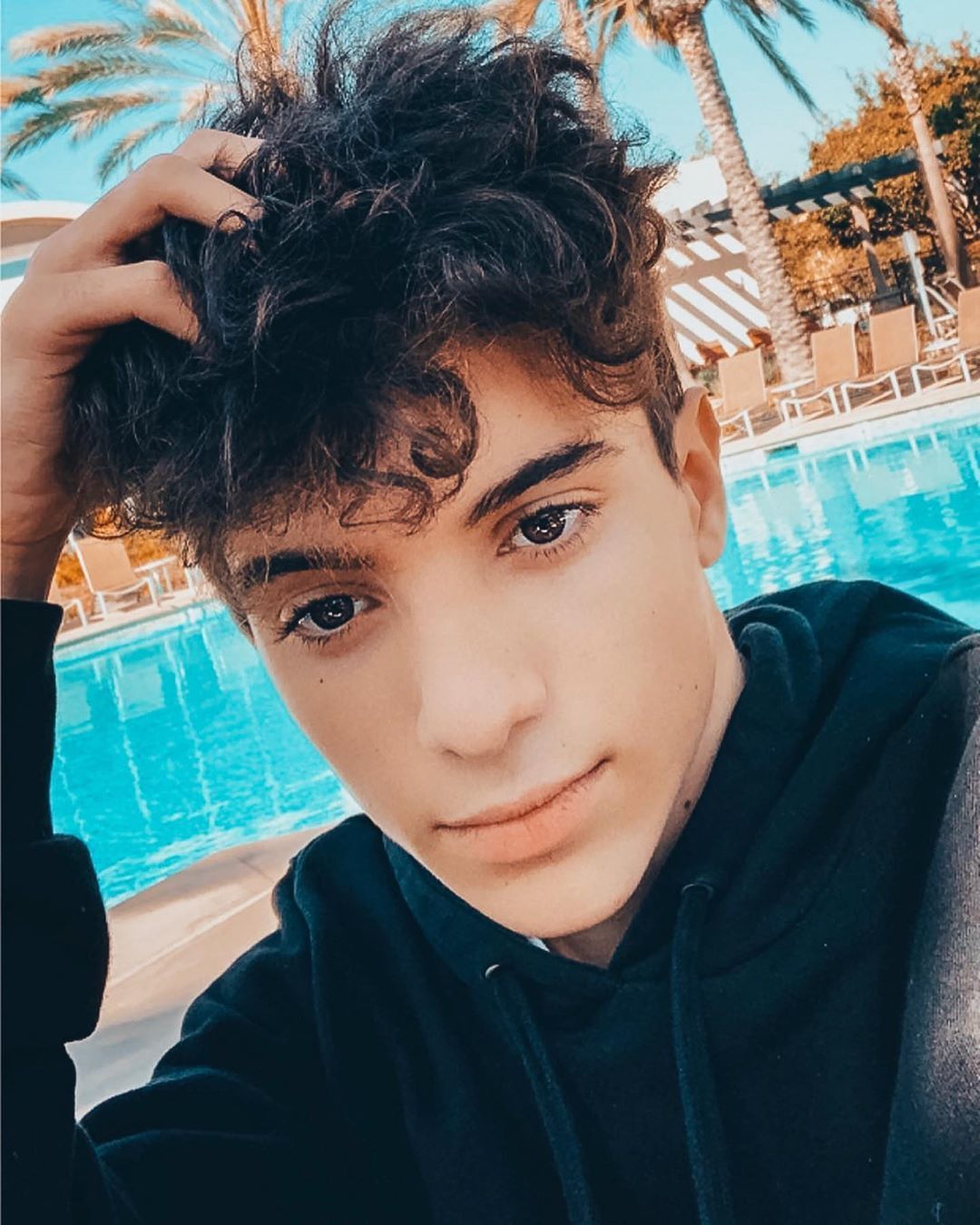 nick. Instagram, Tropical, Nick