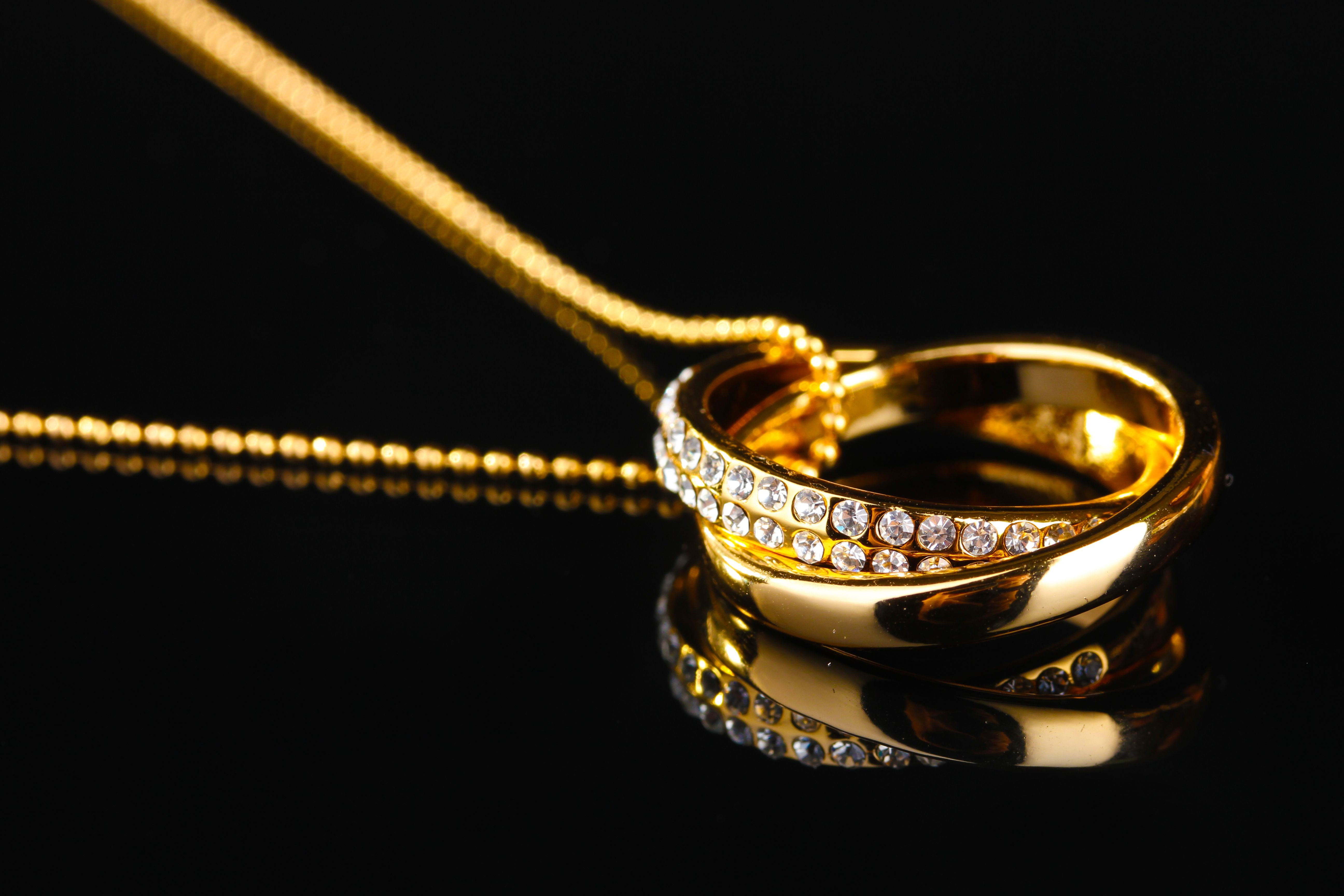 Gold Ring Jewelry On A Chain HD Wallpaper