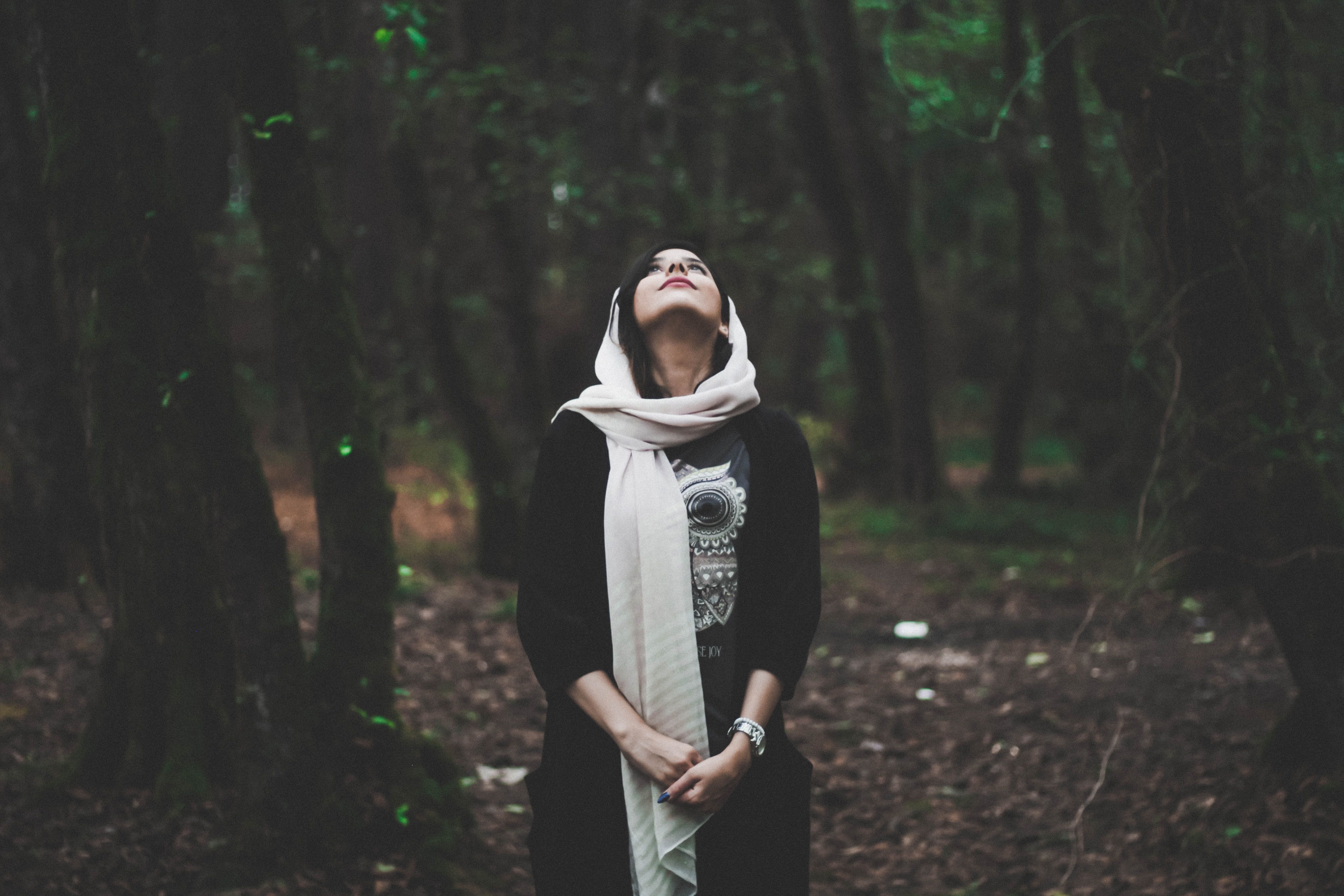 5184x3456 #evening, #nature, #tree, #staring, #waiting, #lady, #fashion, #girl, #scarf, #foggy, #jungle, #portrait, #moody, #woman, #green, #wondering, #looking, #Free image, #forest, #dark, #afternoon. Mocah.org HD Desktop Wallpaper