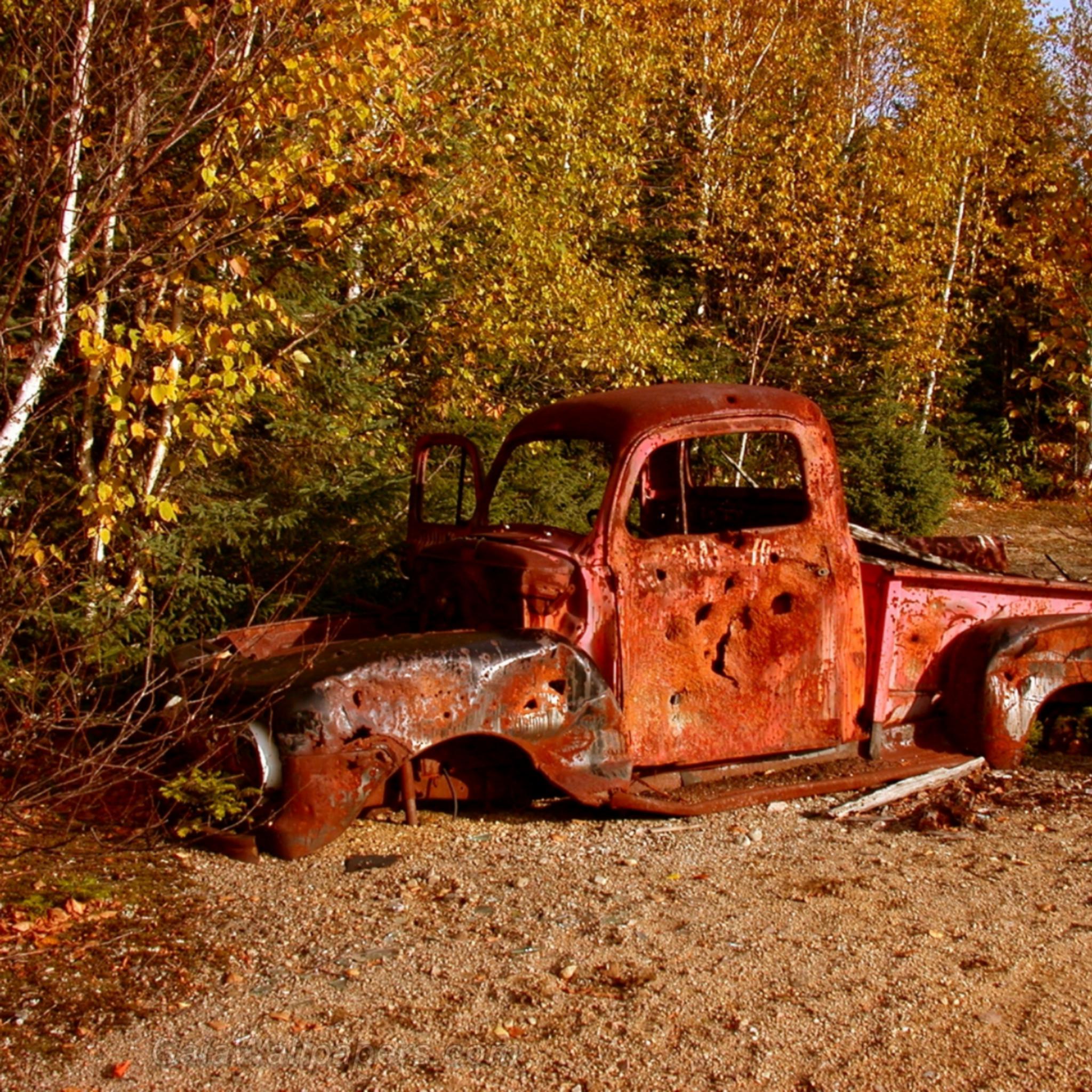 Old scraped truck wallpaper 2048x2048 Desktop Wallpaper