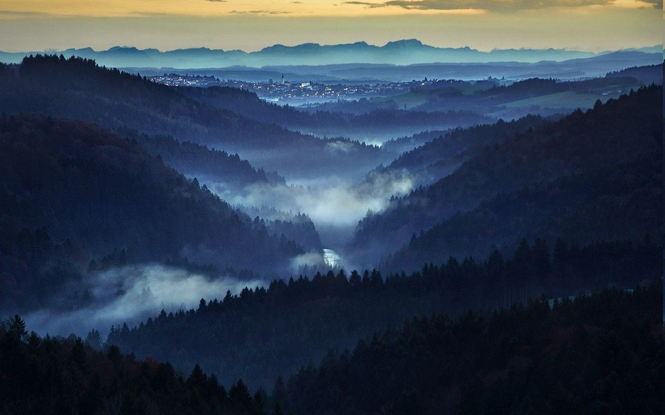 nature, Landscape, Mist, Forest, Mountain, Sunrise, Valley, Town, Dark Wallpaper HD / Desktop and Mobile Background