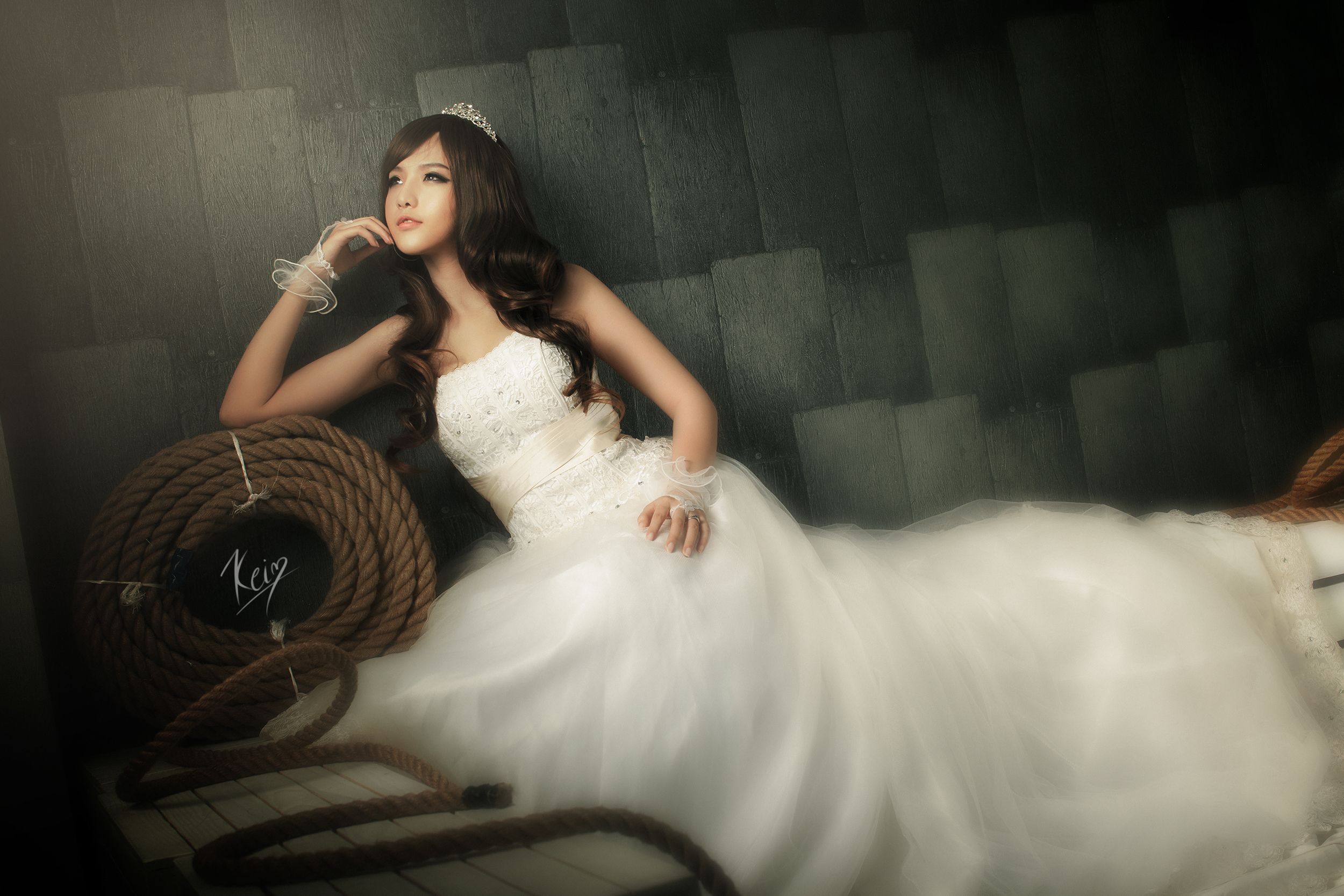 Mitu Kat Girl Dress Model Bride Wedding Dress Asian Vietnamese Wallpaper:2500x1667