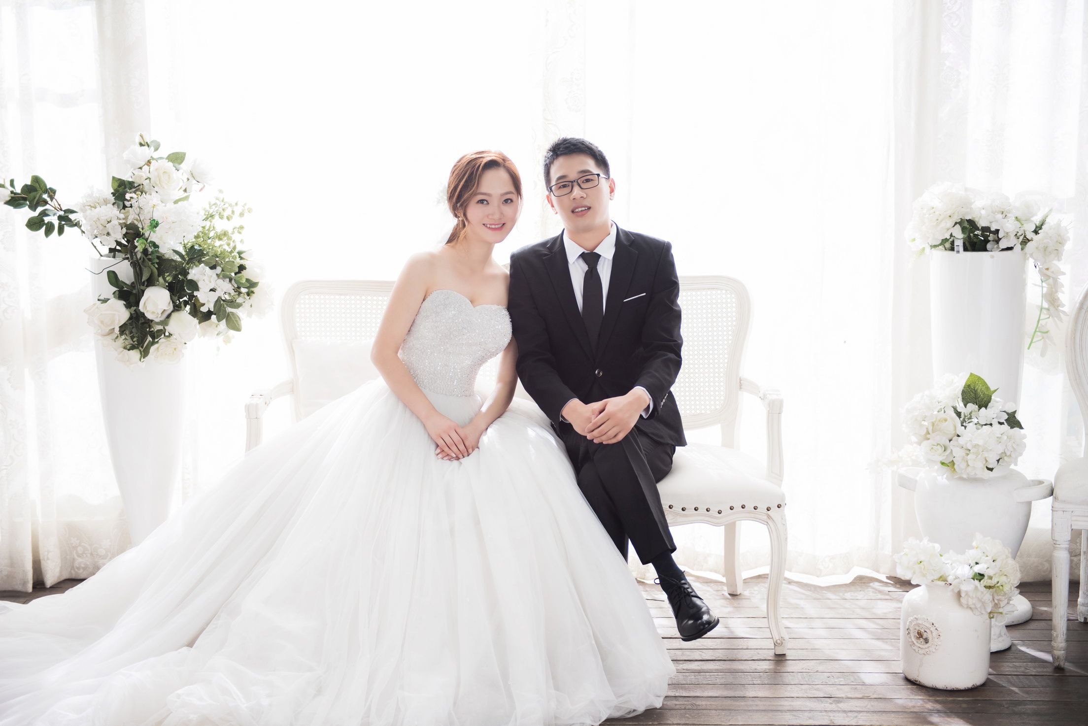 Weddings Beijing Couple Men Smiling Wedding Dress Brides Women Wallpaper:2208x1474