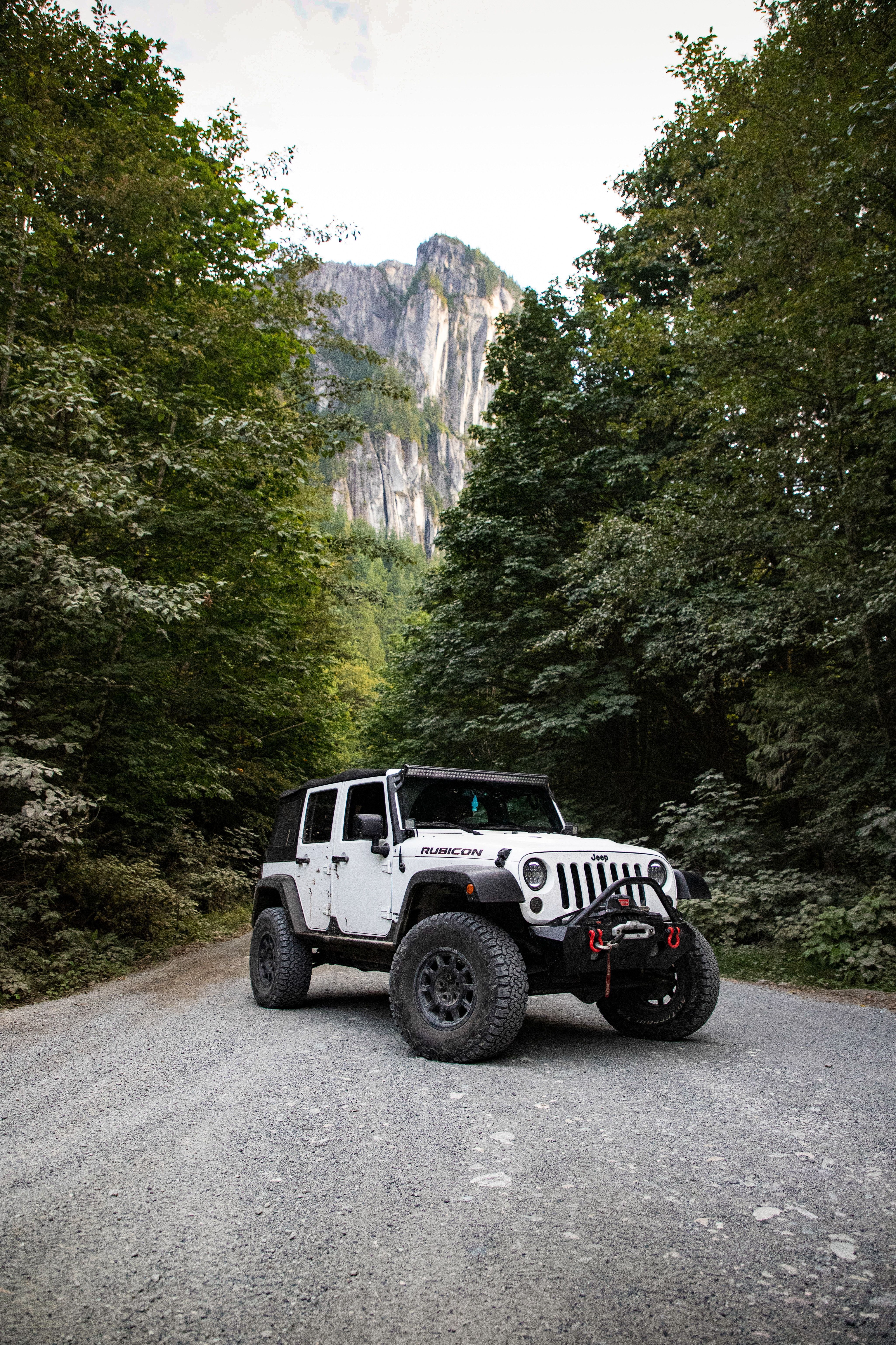 White Jeep Wallpapers.