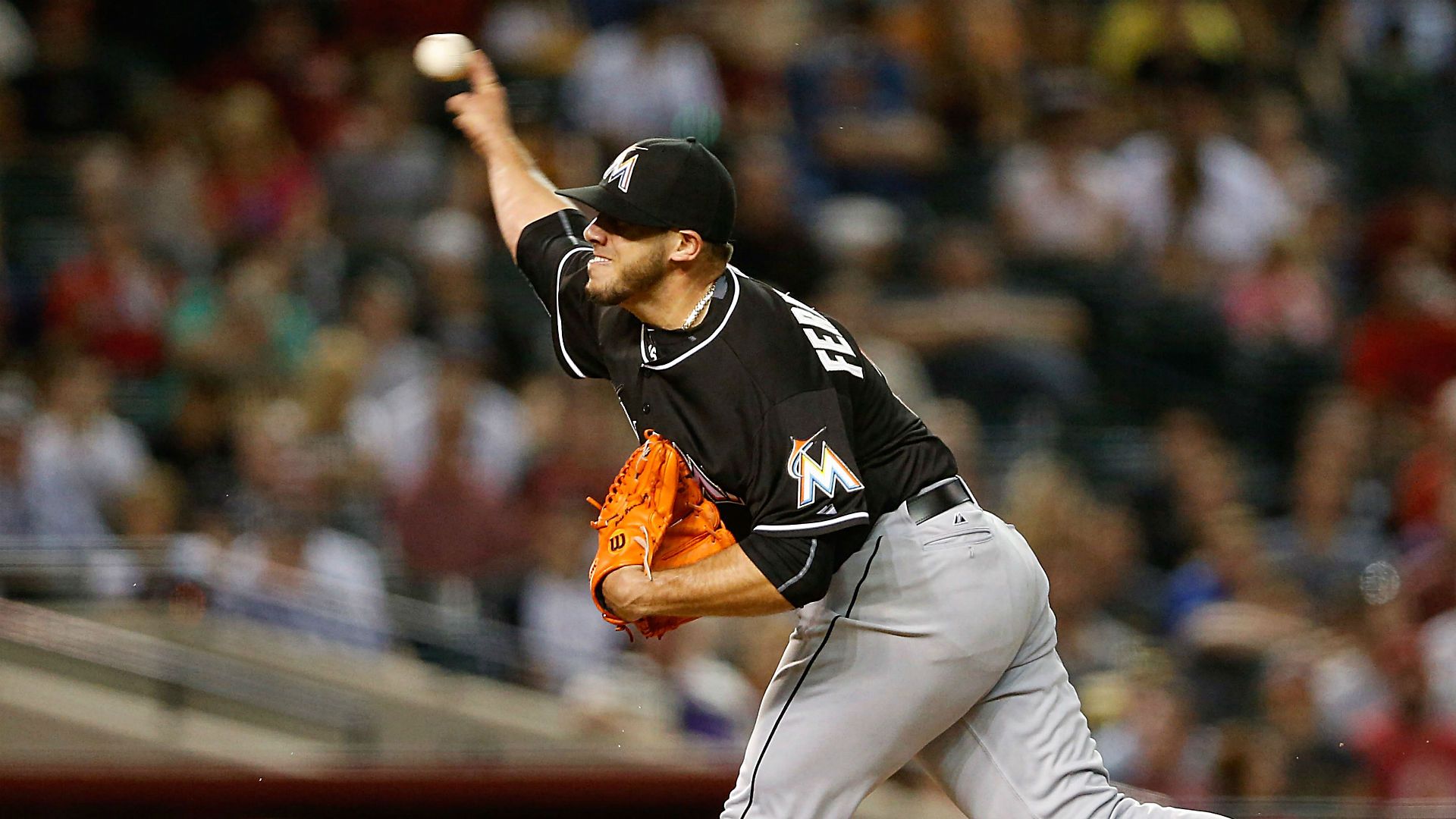 MLB highlights from Wednesday: Marlins ace Jose Fernandez got it done on the hill and at the plate; Joey Votto reaches base nine times