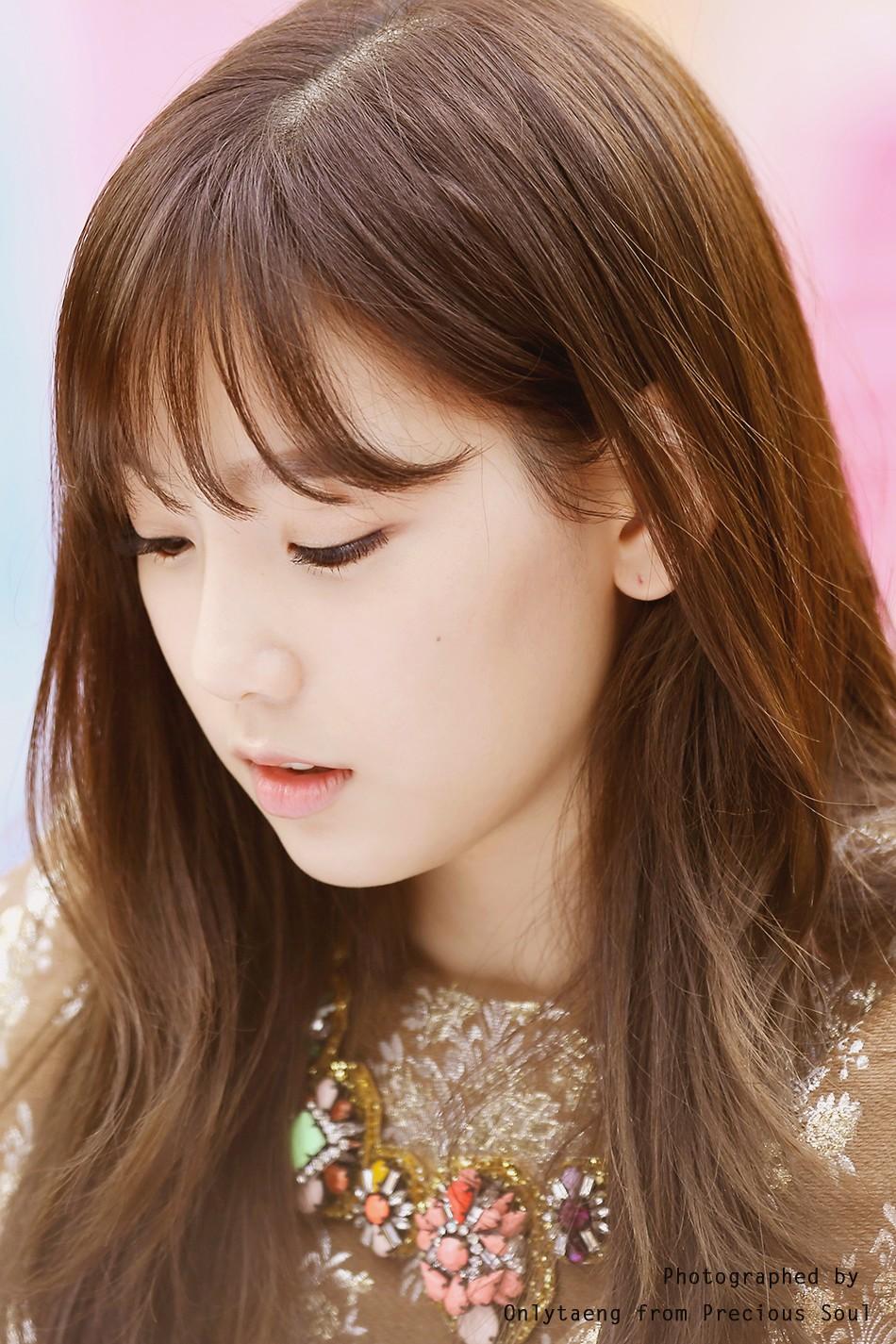 SNSD Taeyeon Wallpaper Please Like Reblog If You HD Wallpaper Kim Taeyeon High Quality And Definition, Full HD Wa 950x1425