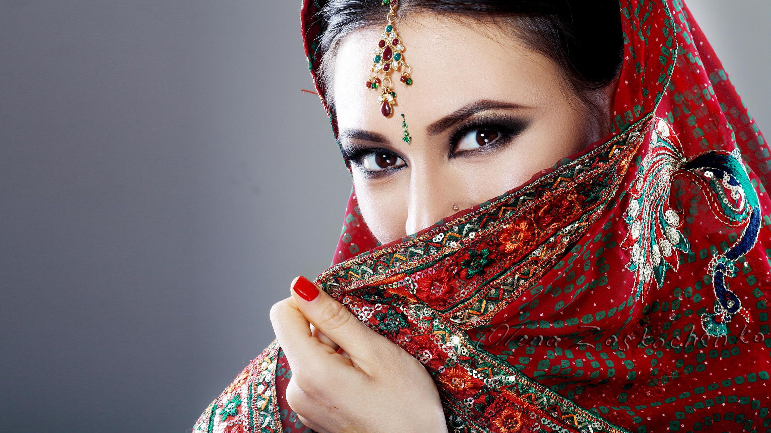 Beautiful Eyes Of Indian Girl With Saree Girl Wallpaper HD HD Wallpaper