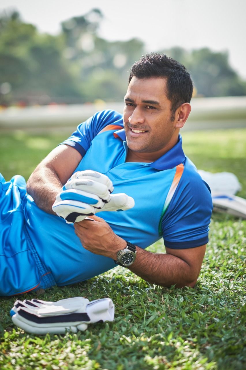 Panerai Submersible Submersible 1950 PAM01305 Men's Watch. Kapoor Watch Company. Dhoni wallpaper, Ms dhoni wallpaper, Ms dhoni photo